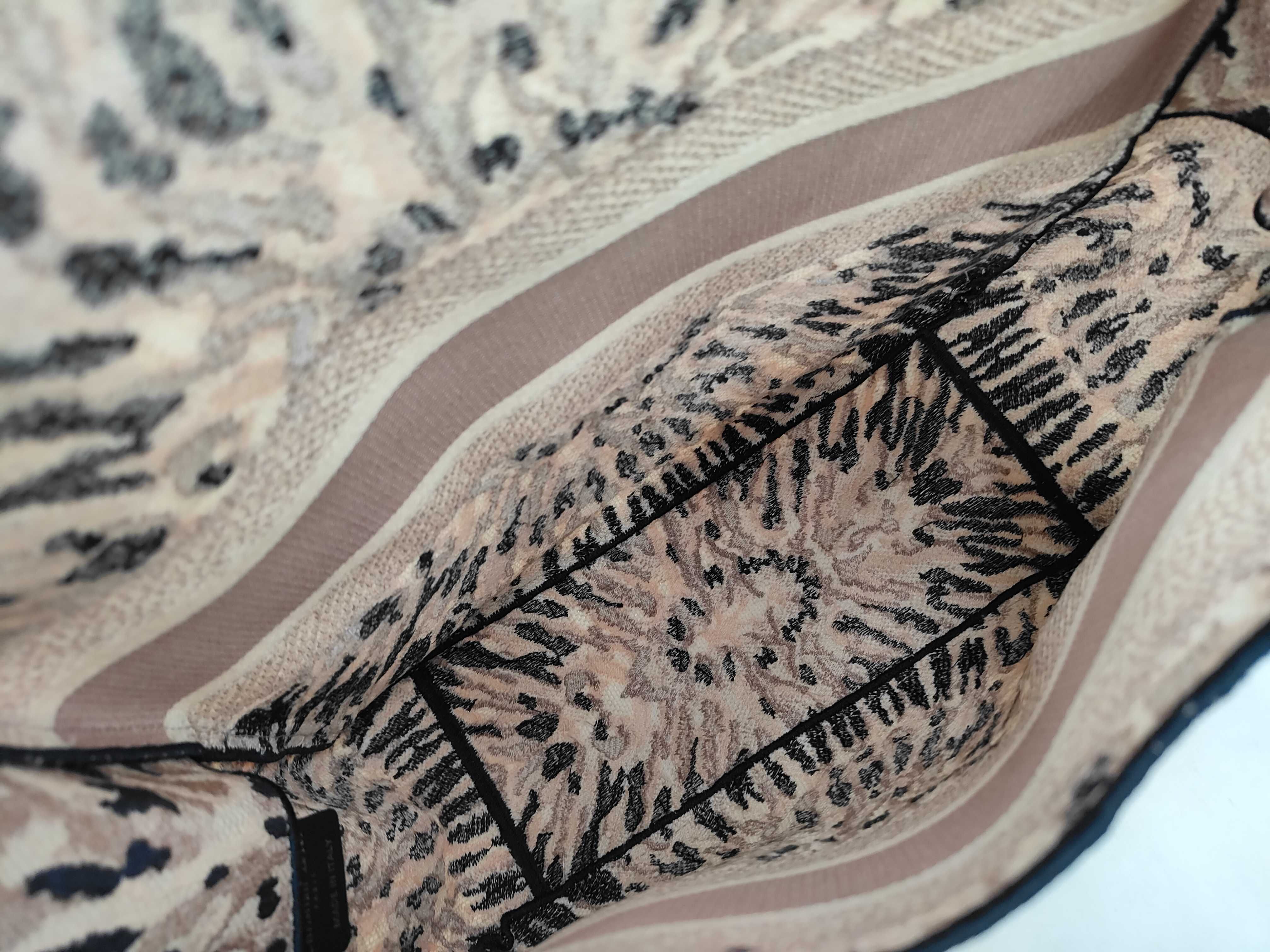 shoulder bag — view 9