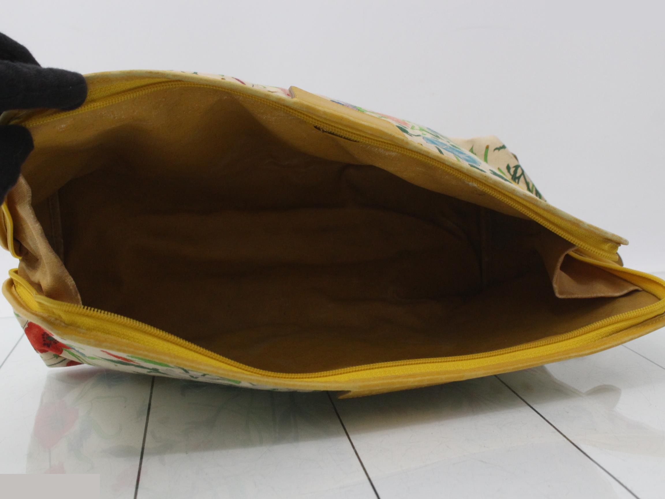 Flora print (bags) and pouches — view 4