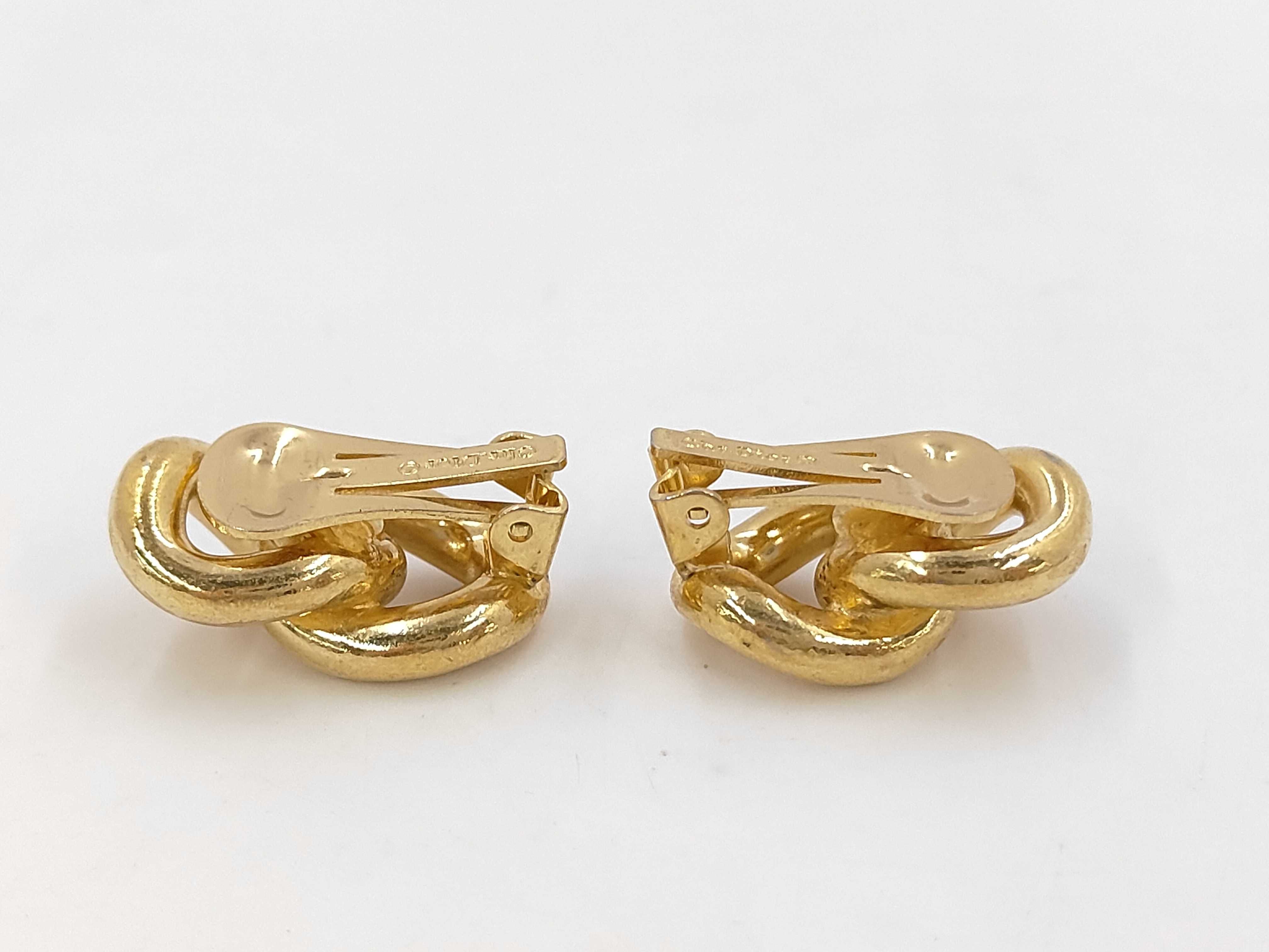 Twist Gold YG Earrings — view 3