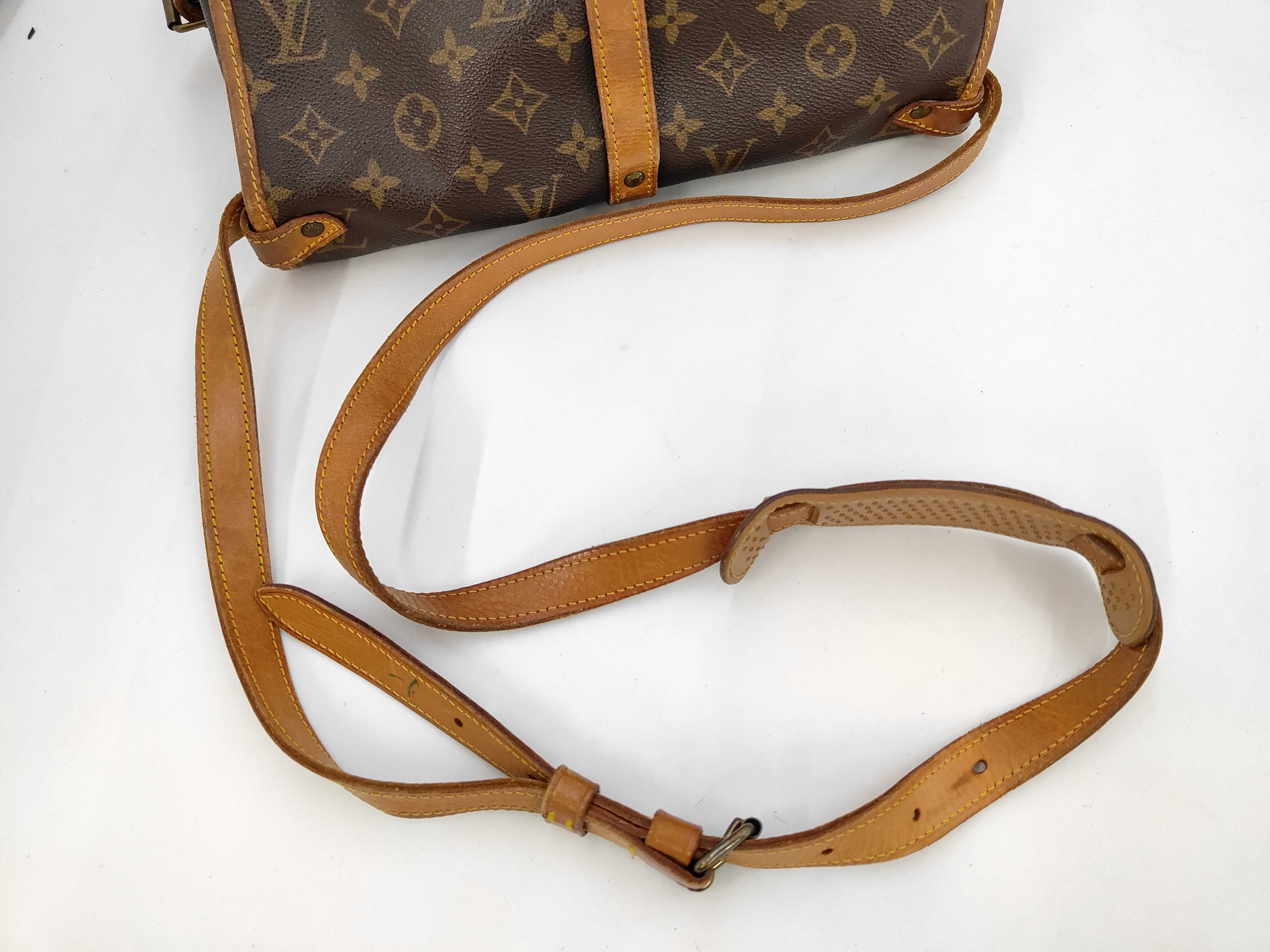 M42256 Monogram Saumur 30 Shoulder Bag — view 5