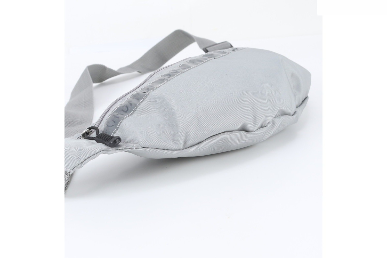 Fondation Museum Limited Edition 2-Way Body Bag (Crossbody Bag) — view 6