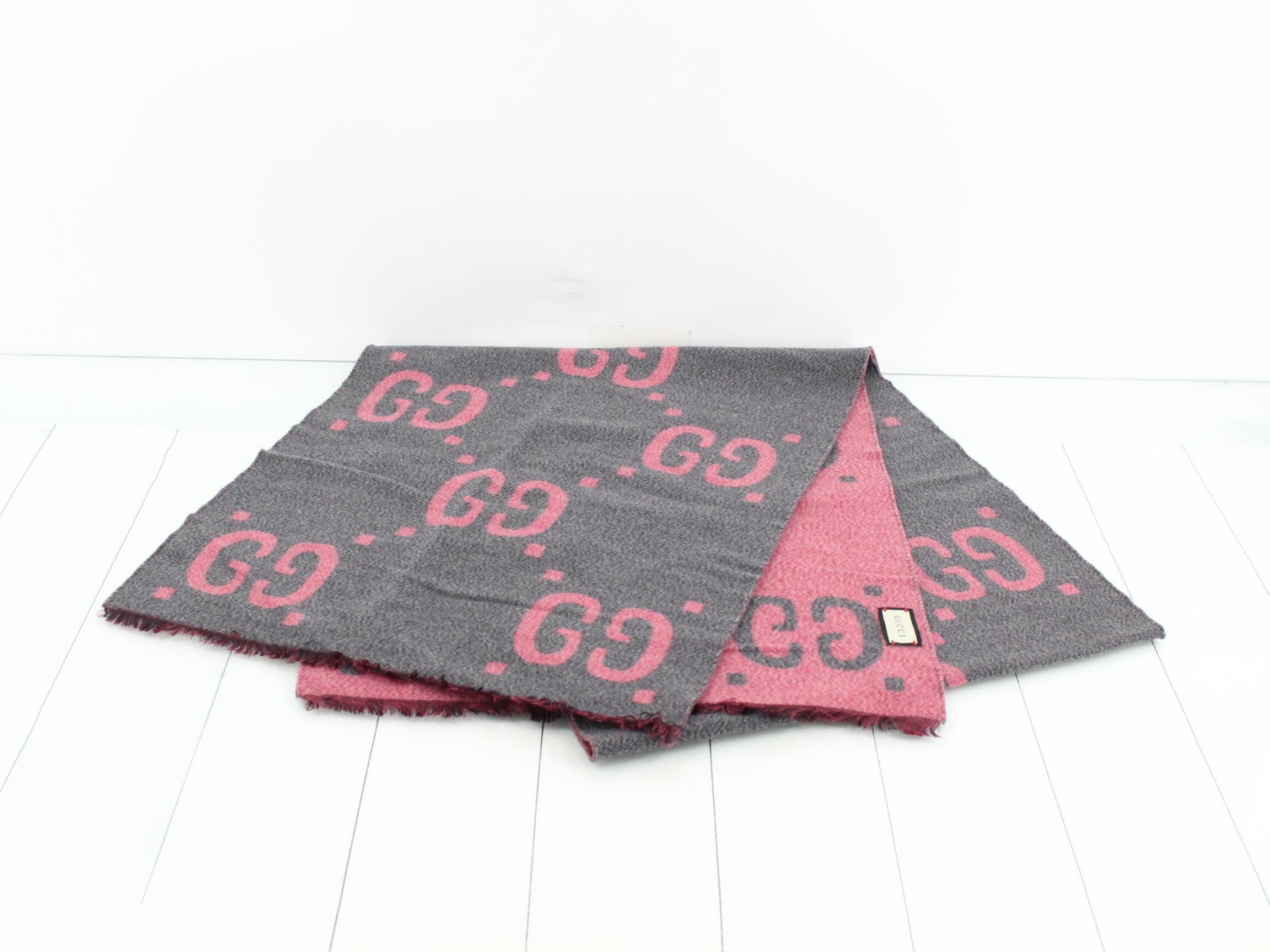 scarf — view 2