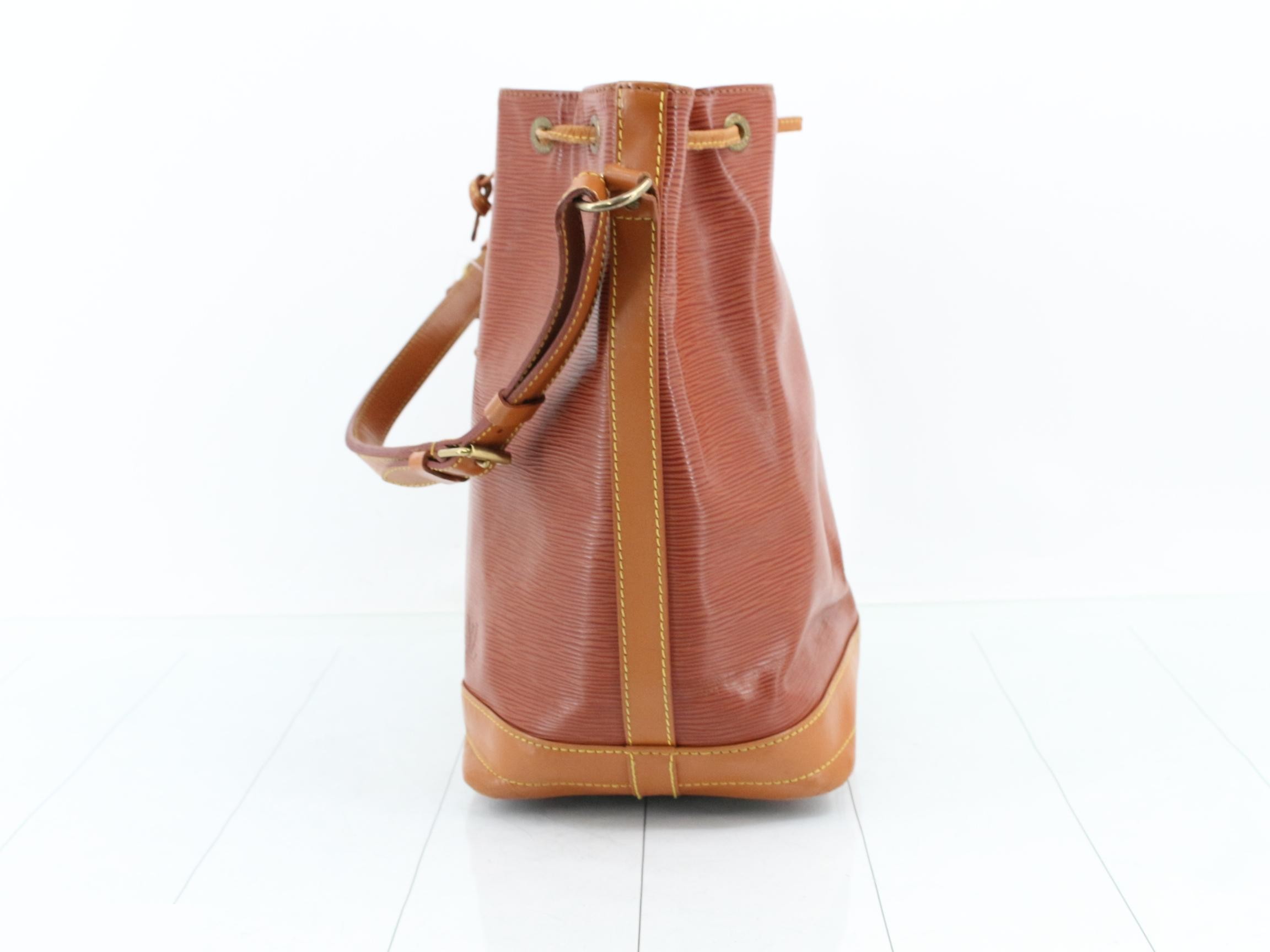 Shoulder bag — view 3