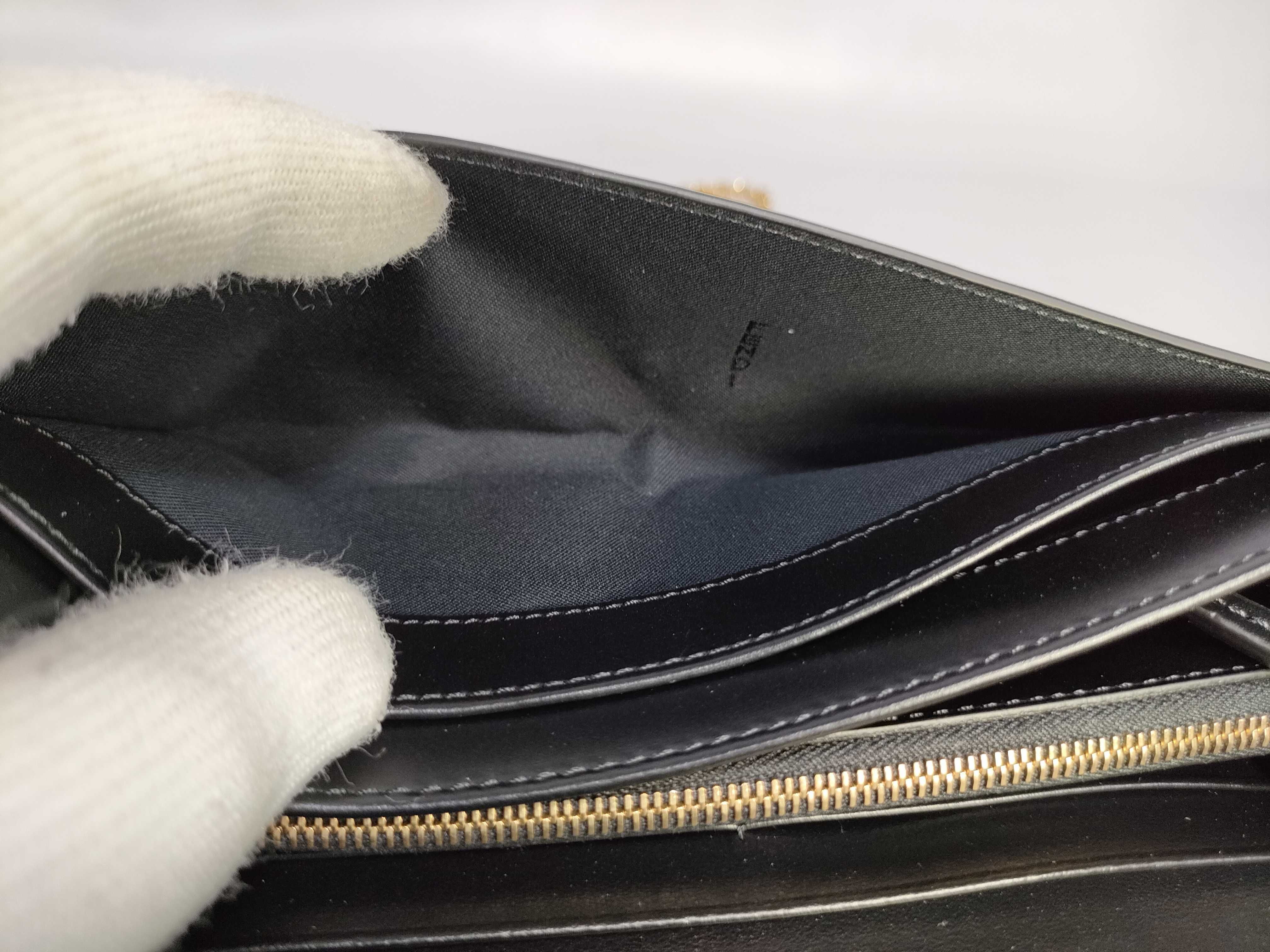 FF Diamond Chain Wallet (with protective seal) — view 15