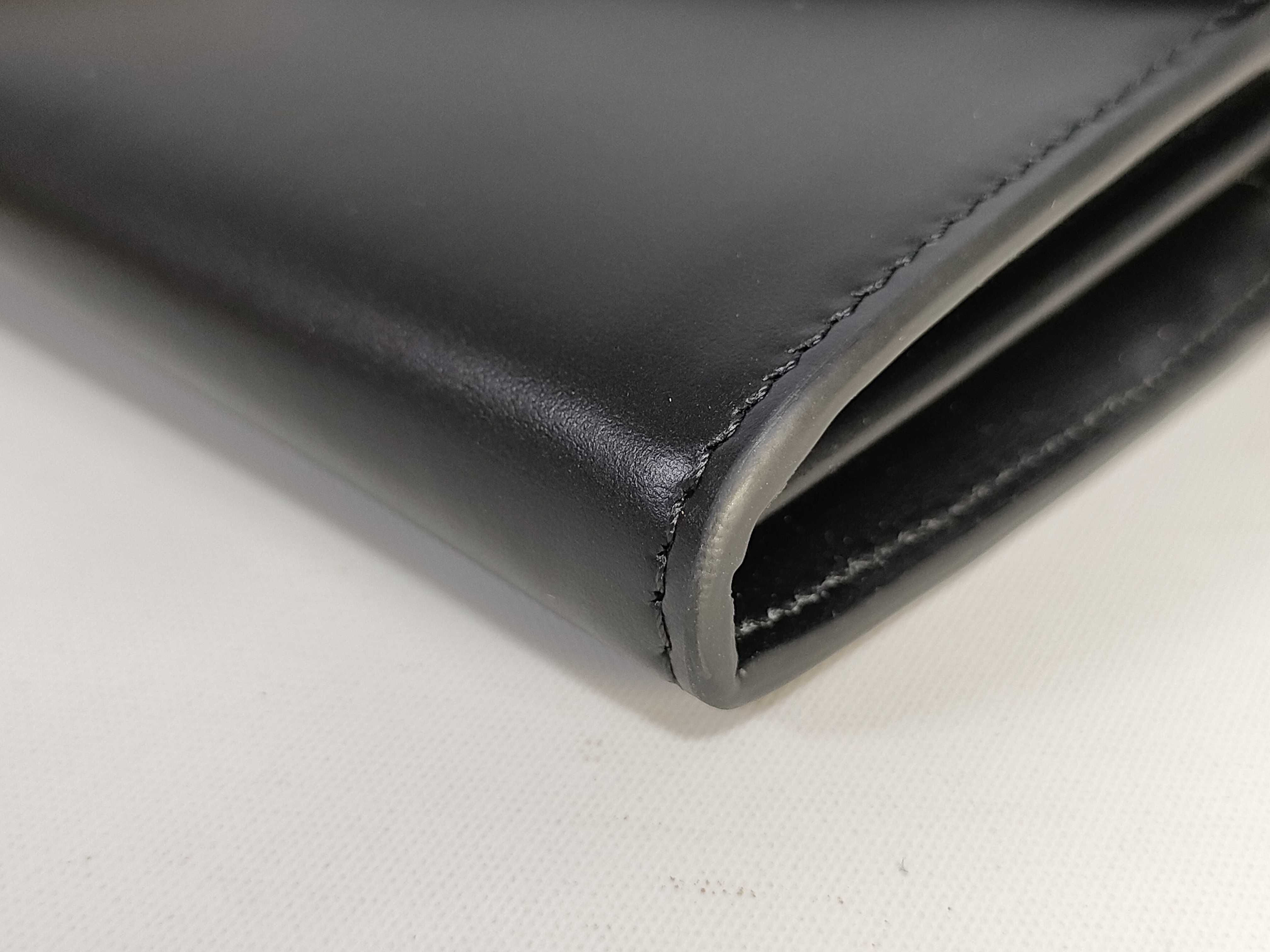FF Diamond Chain Wallet (with protective seal) — view 4