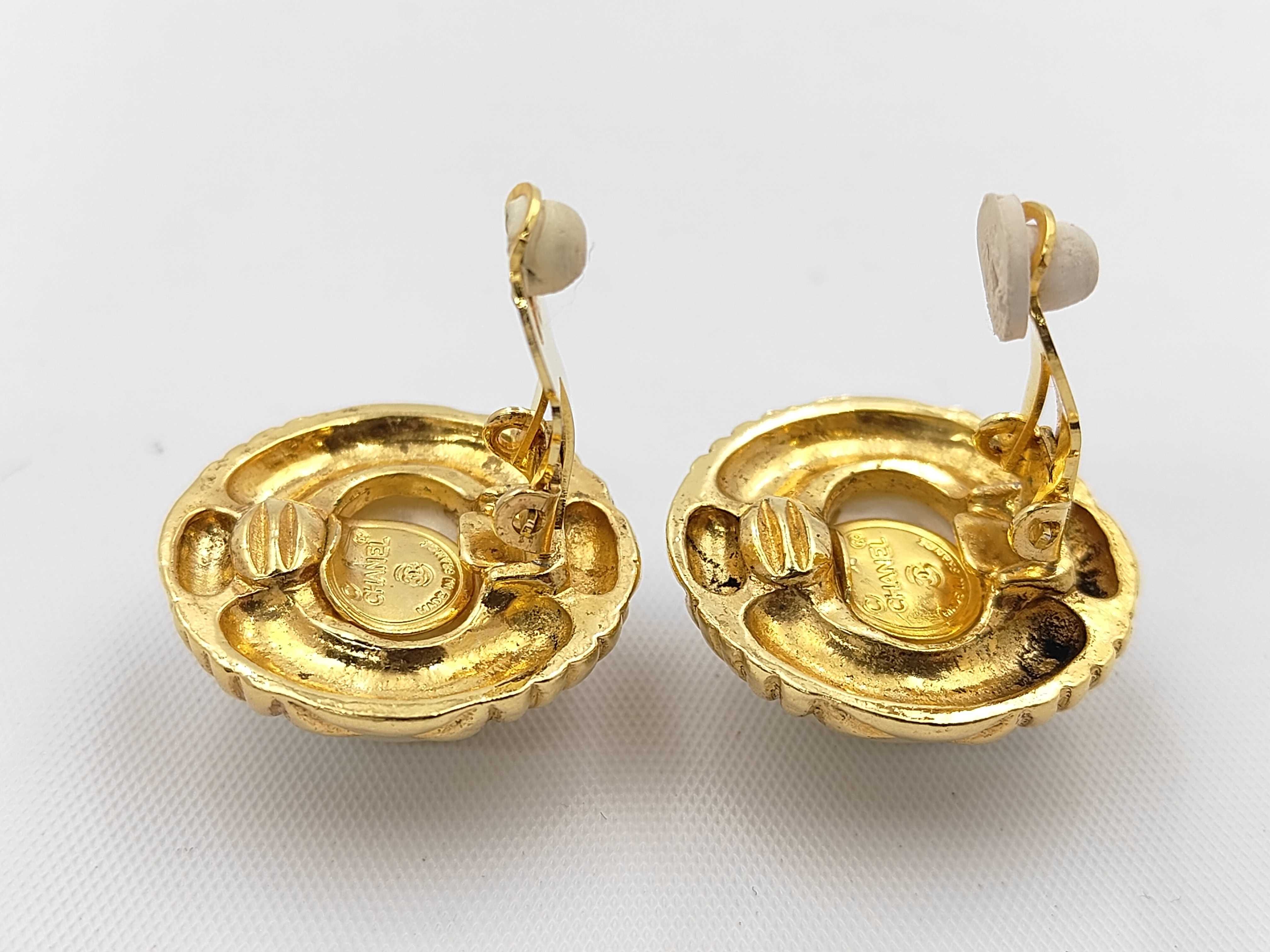 Pearl Gold Earrings — view 4