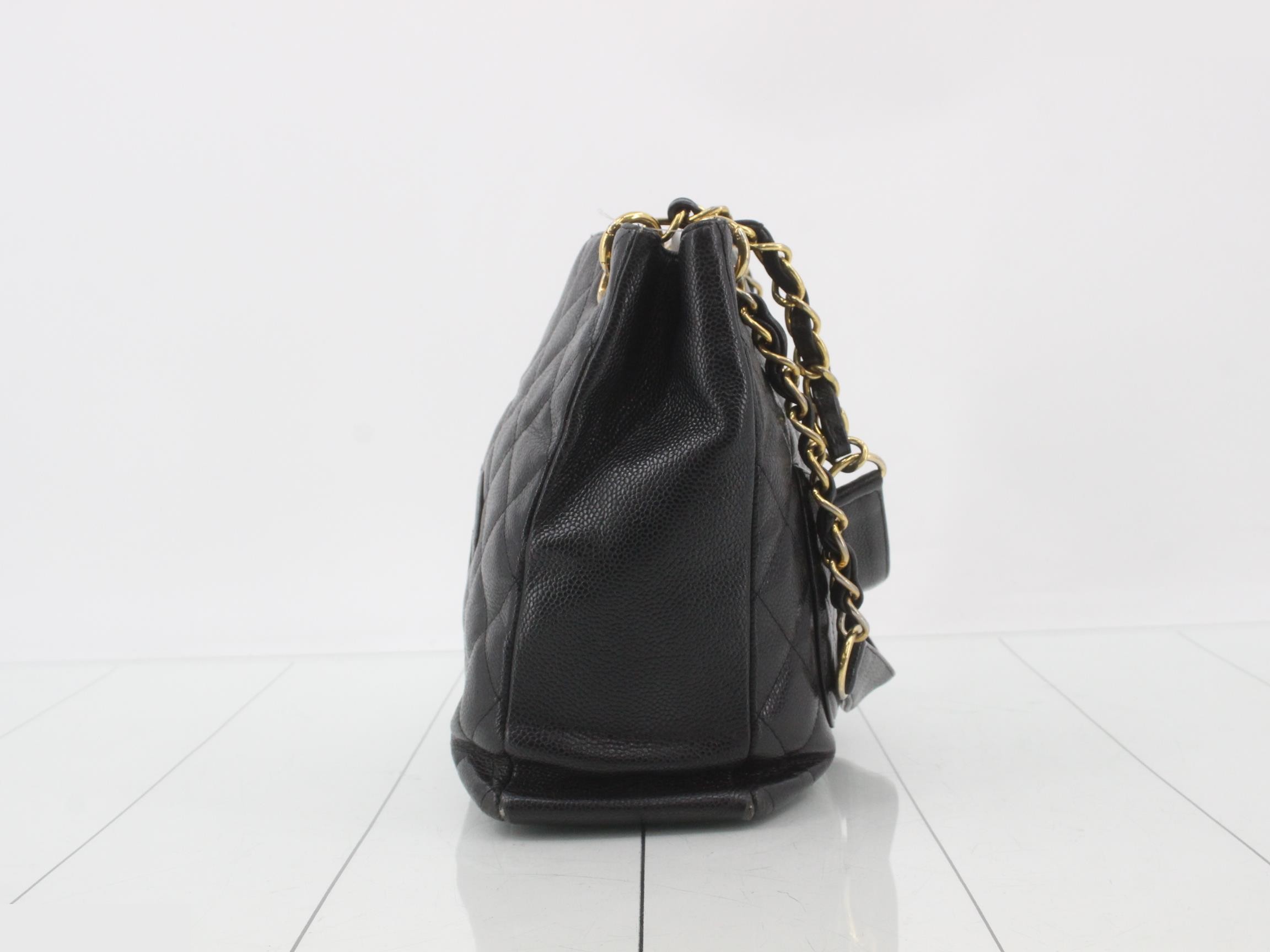 Caviar leather (bag) - Shoulder bag, black, gold hardware — view 3