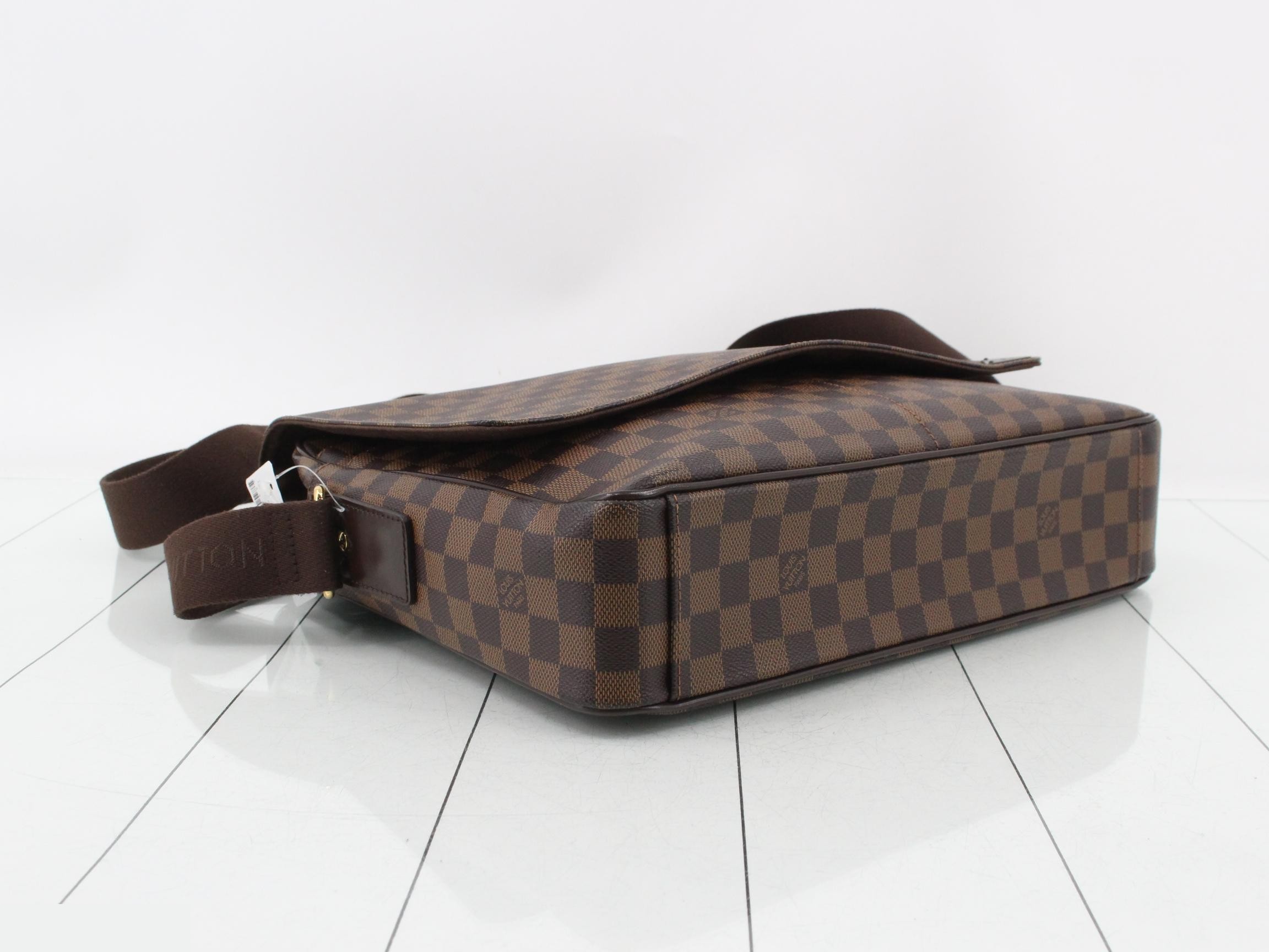 Damier Shelton GM Shoulder Bag — view 5