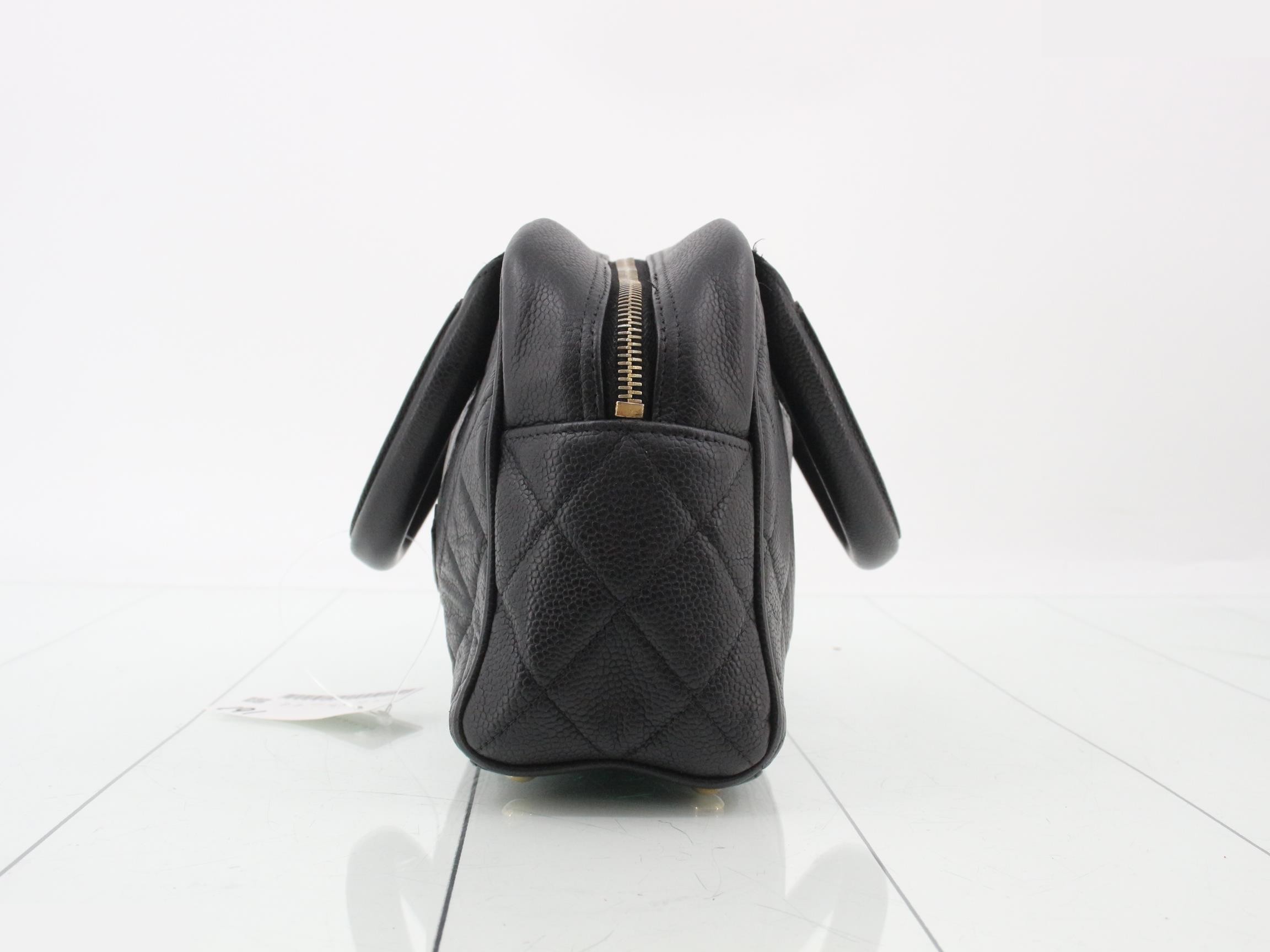 Matelassé caviar leather handbag with Coco Mark — view 3
