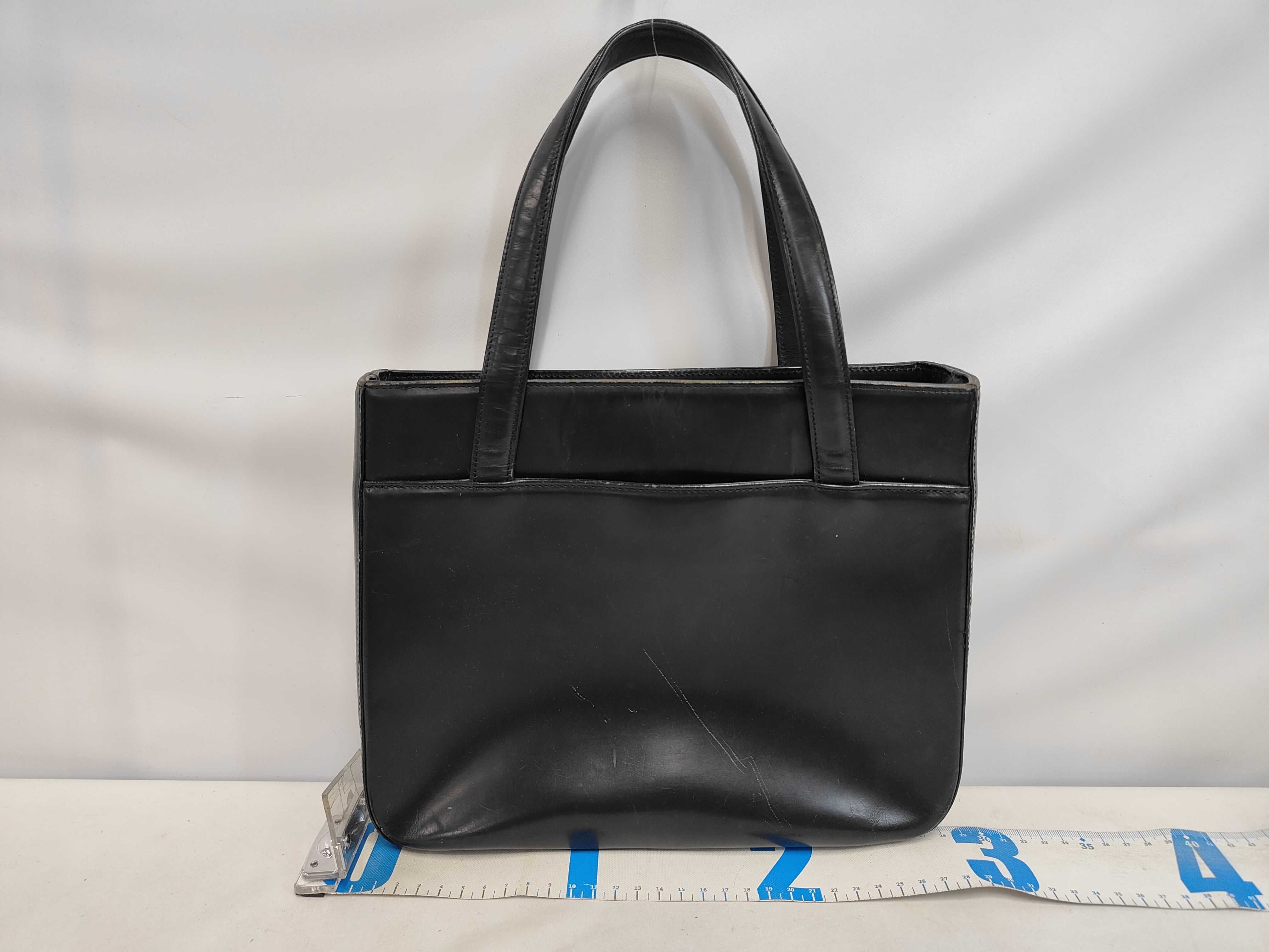 handbag — view 2