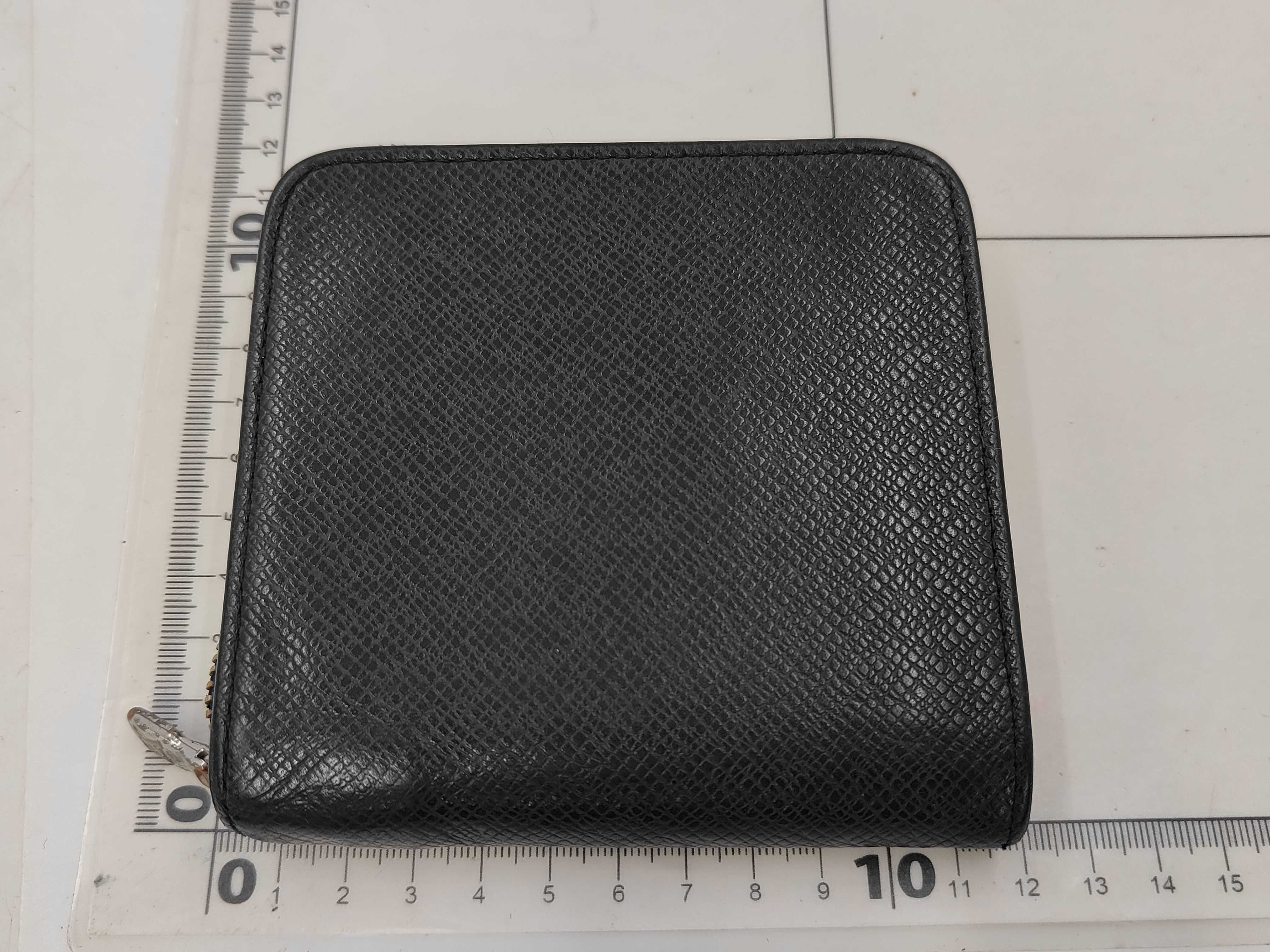 Taiga / Taiga / Portefeuille Monnaie Zip / M30672 / CA0052 / Folding Wallet / Leather Wallet — view 2