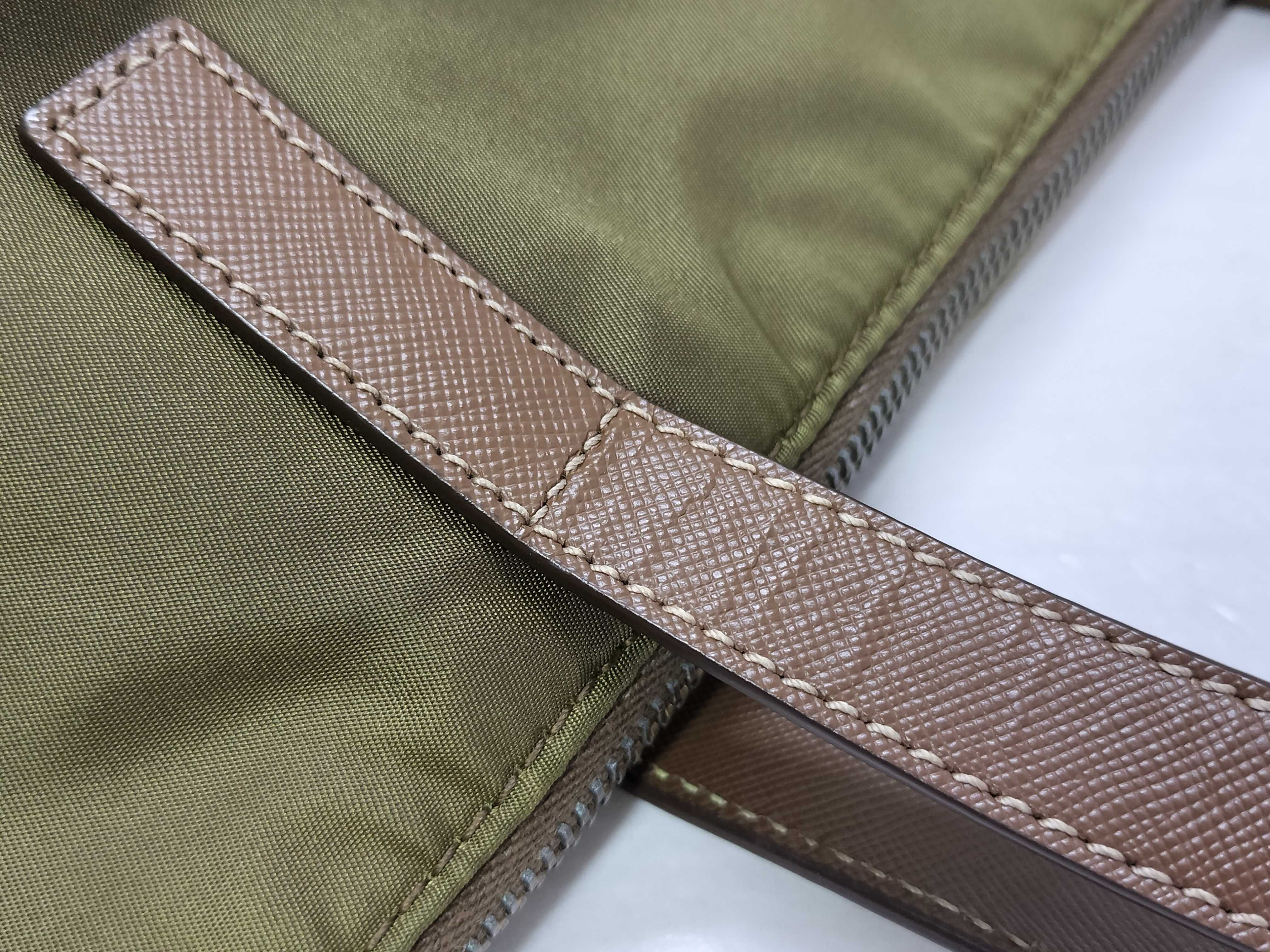 nylon tote bag, khaki, with triangular logo. — view 5