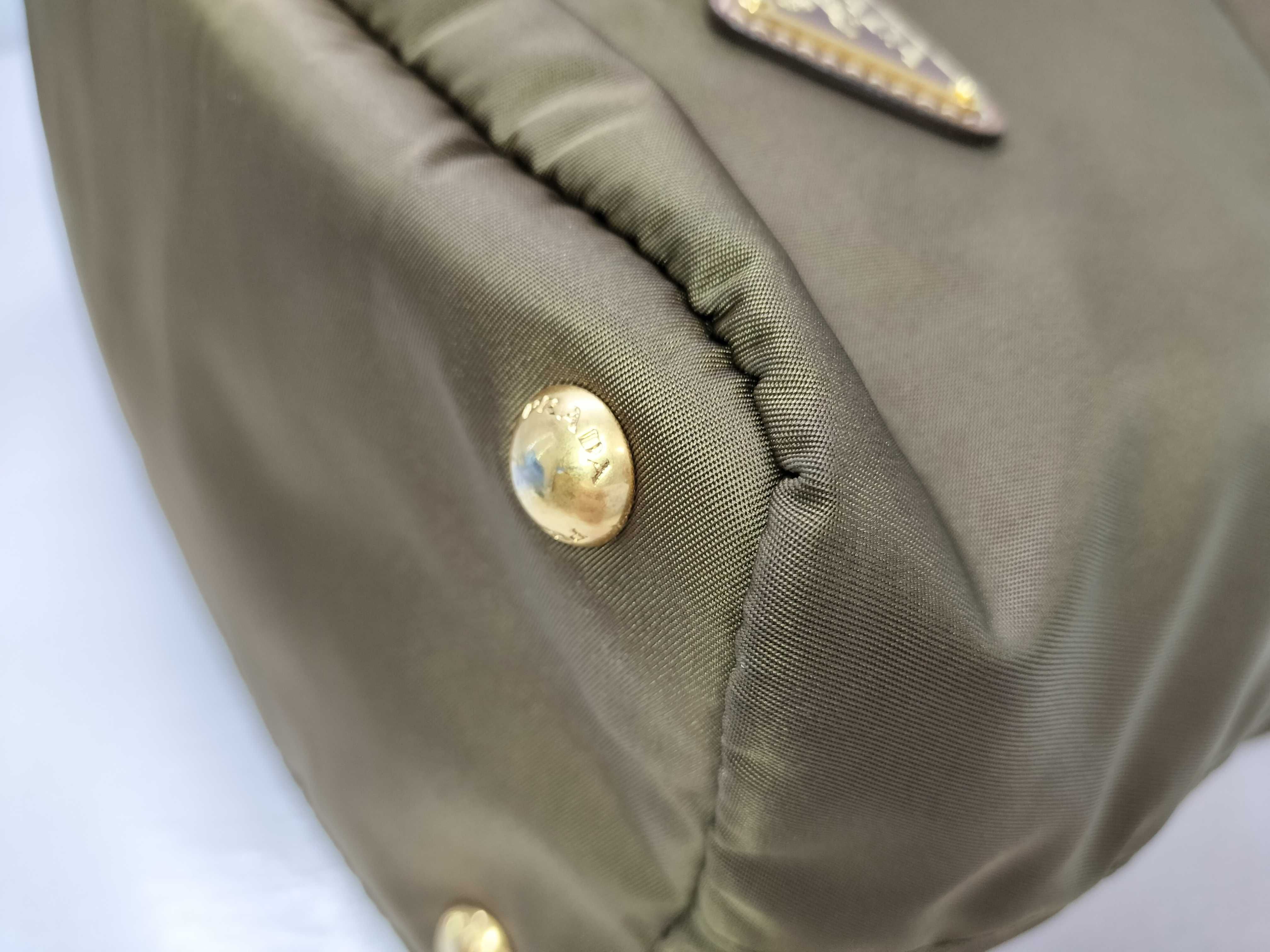 nylon tote bag, khaki, with triangular logo. — view 7