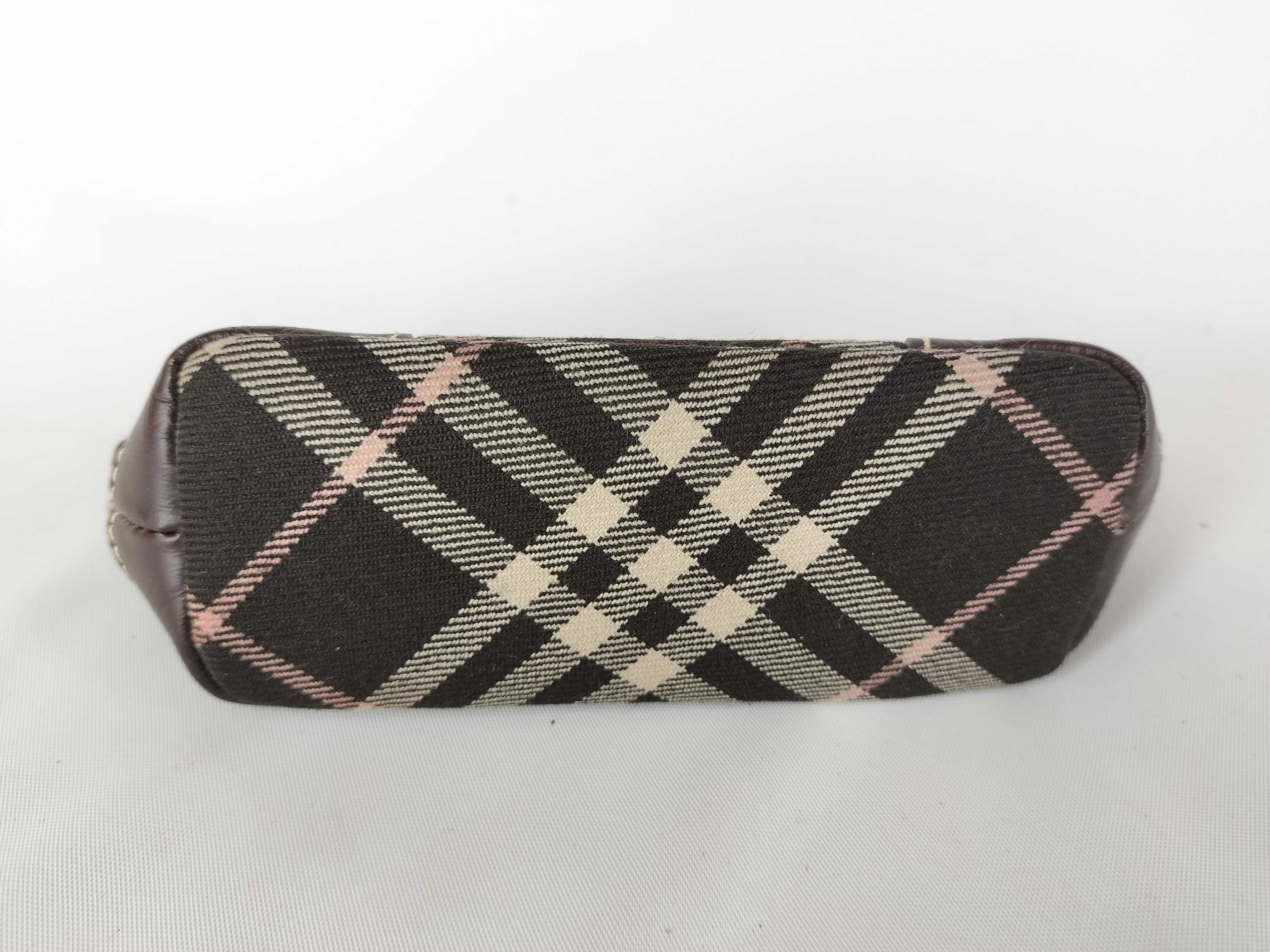 Blue Label Nova Check Pouch and other accessories — view 3