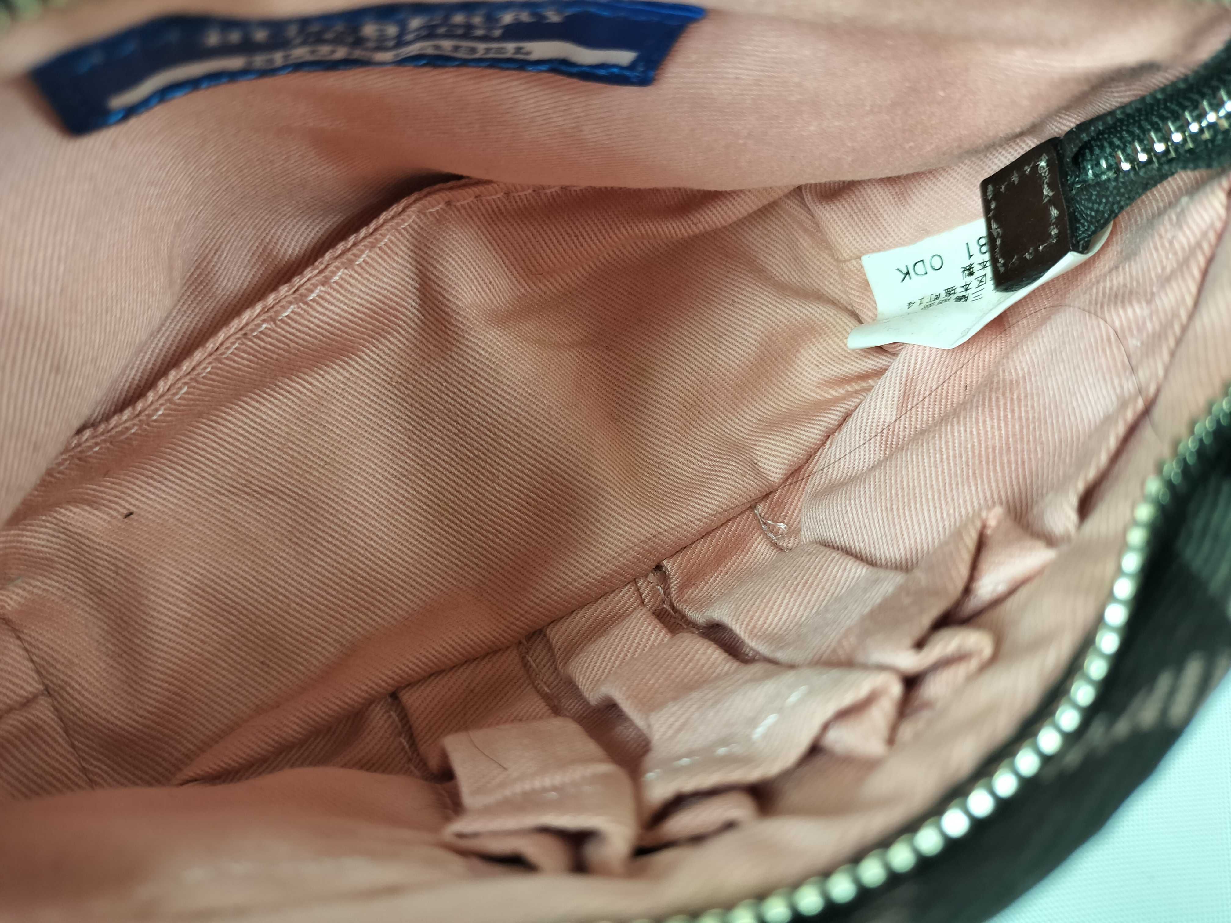 Blue Label Nova Check Pouch and other accessories — view 7
