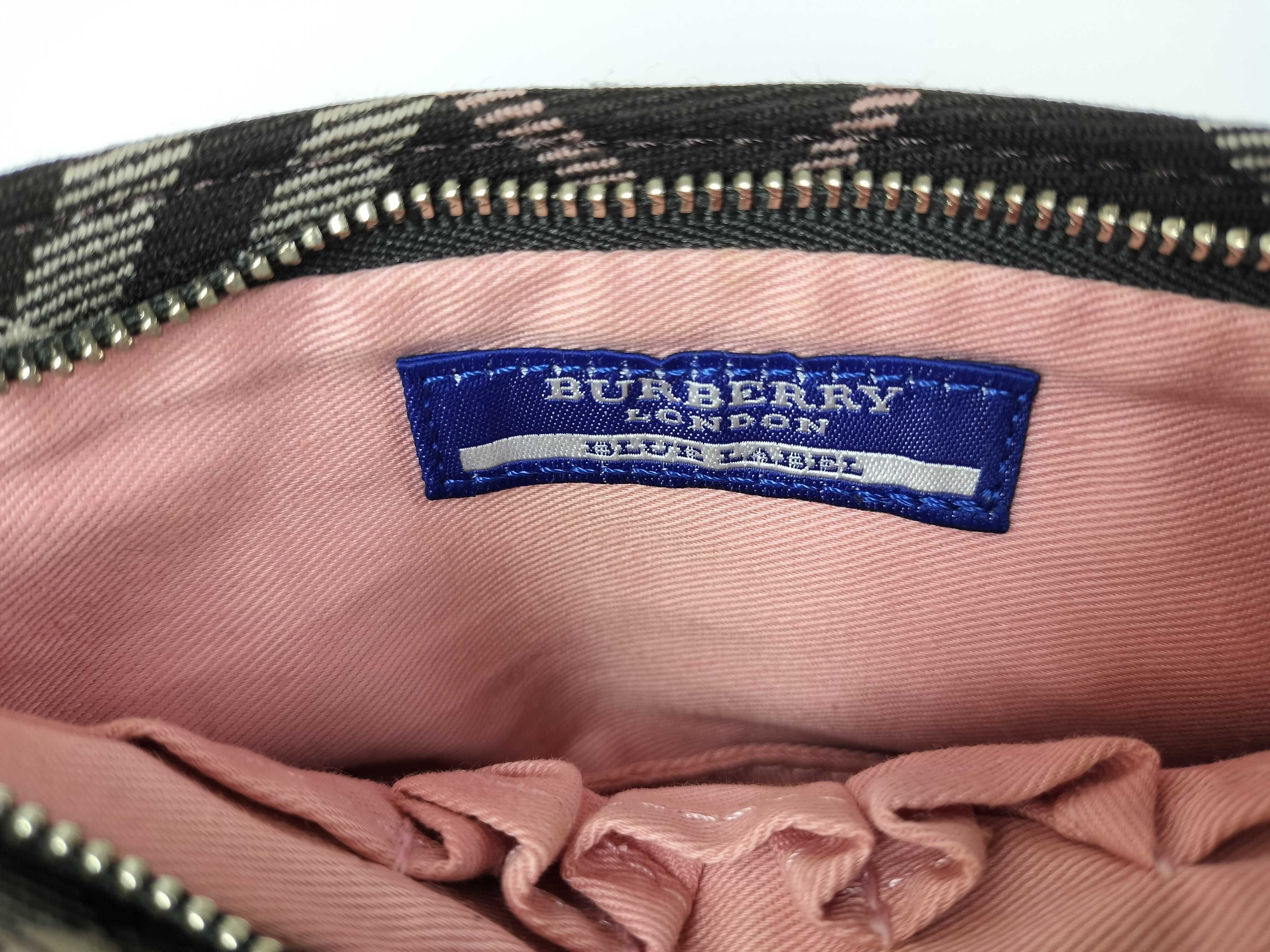 Blue Label Nova Check Pouch and other accessories — view 8
