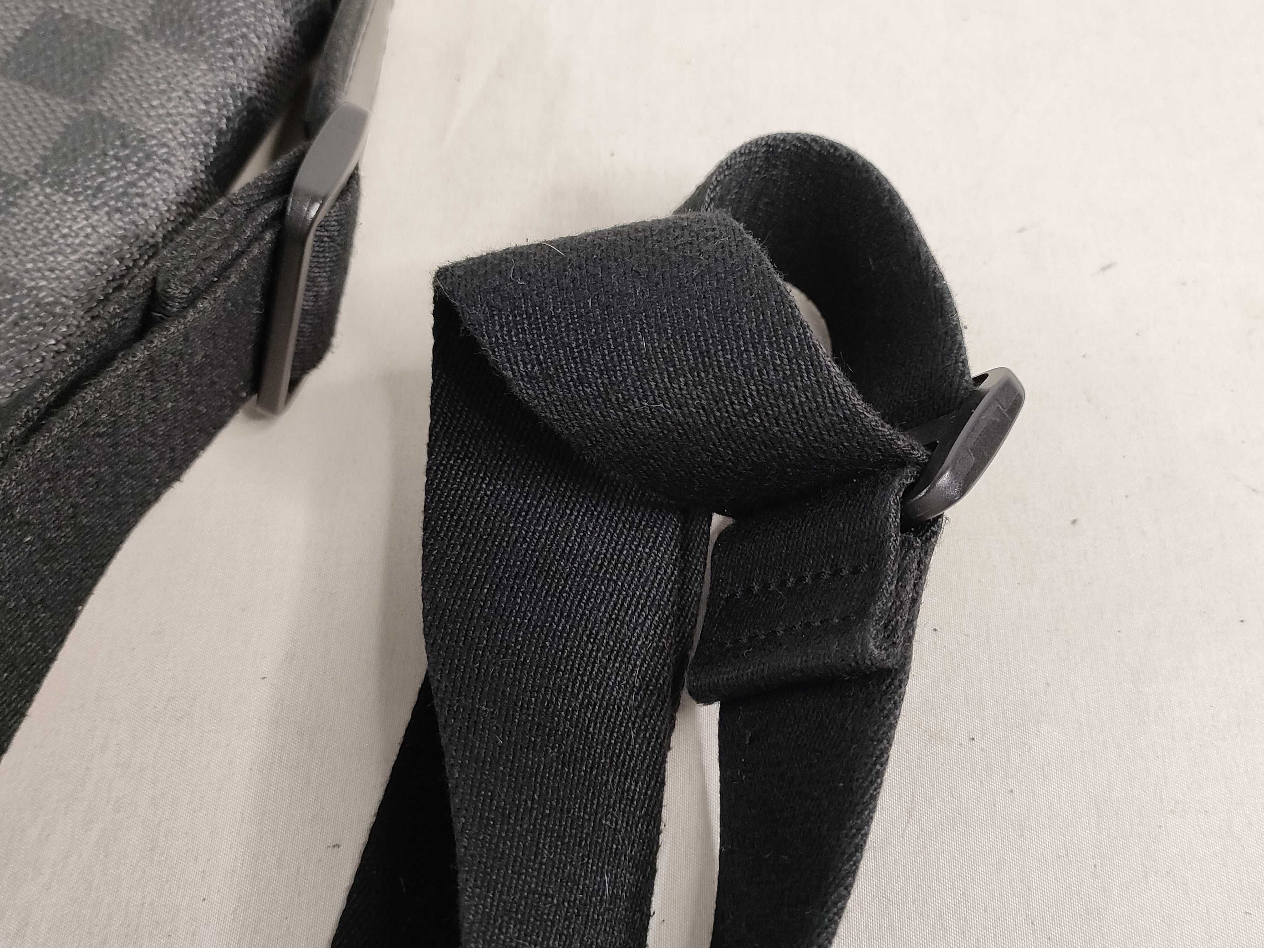 Damier Graphite Daniel Shoulder Bag — view 4
