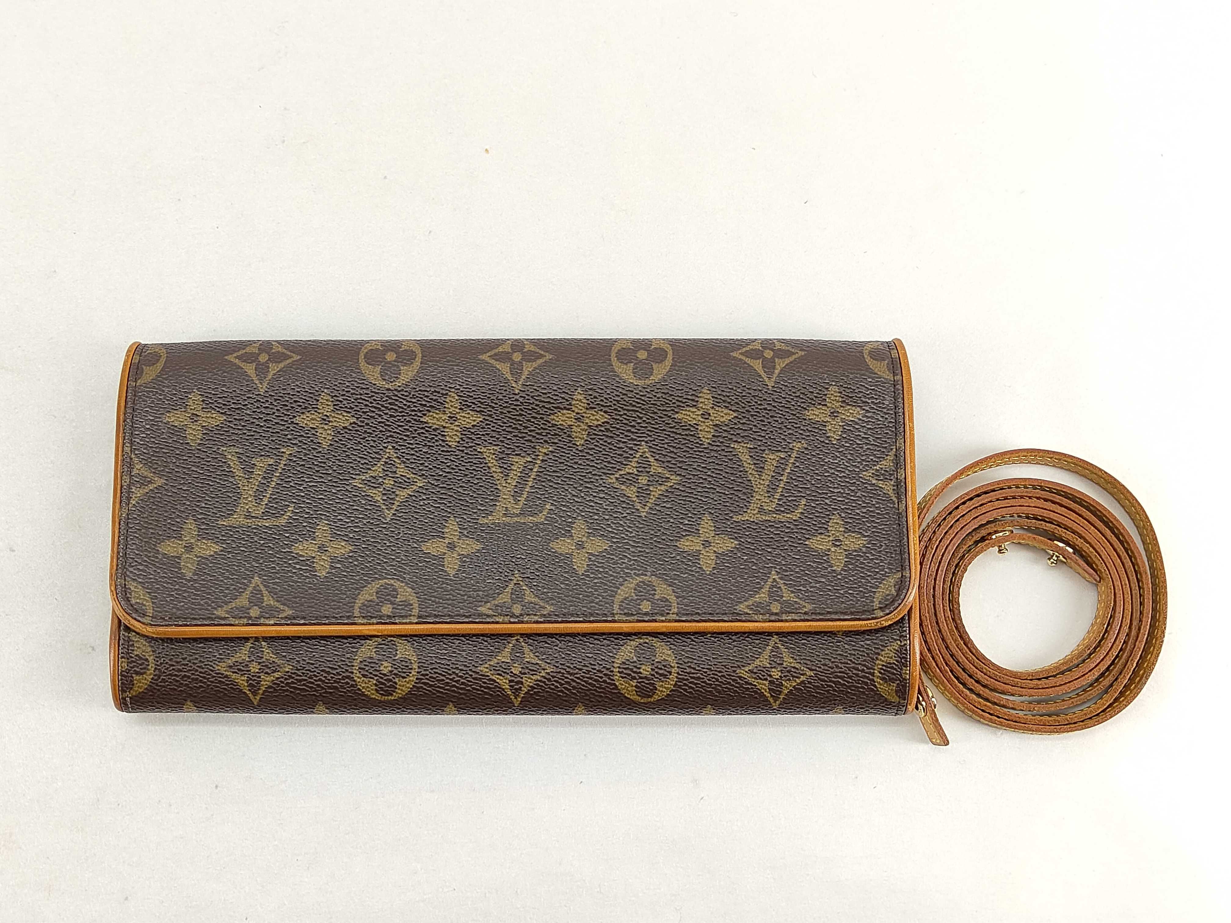 Monogram Pochette Twin PM M51854 FL0012 Brown Shoulder Bag