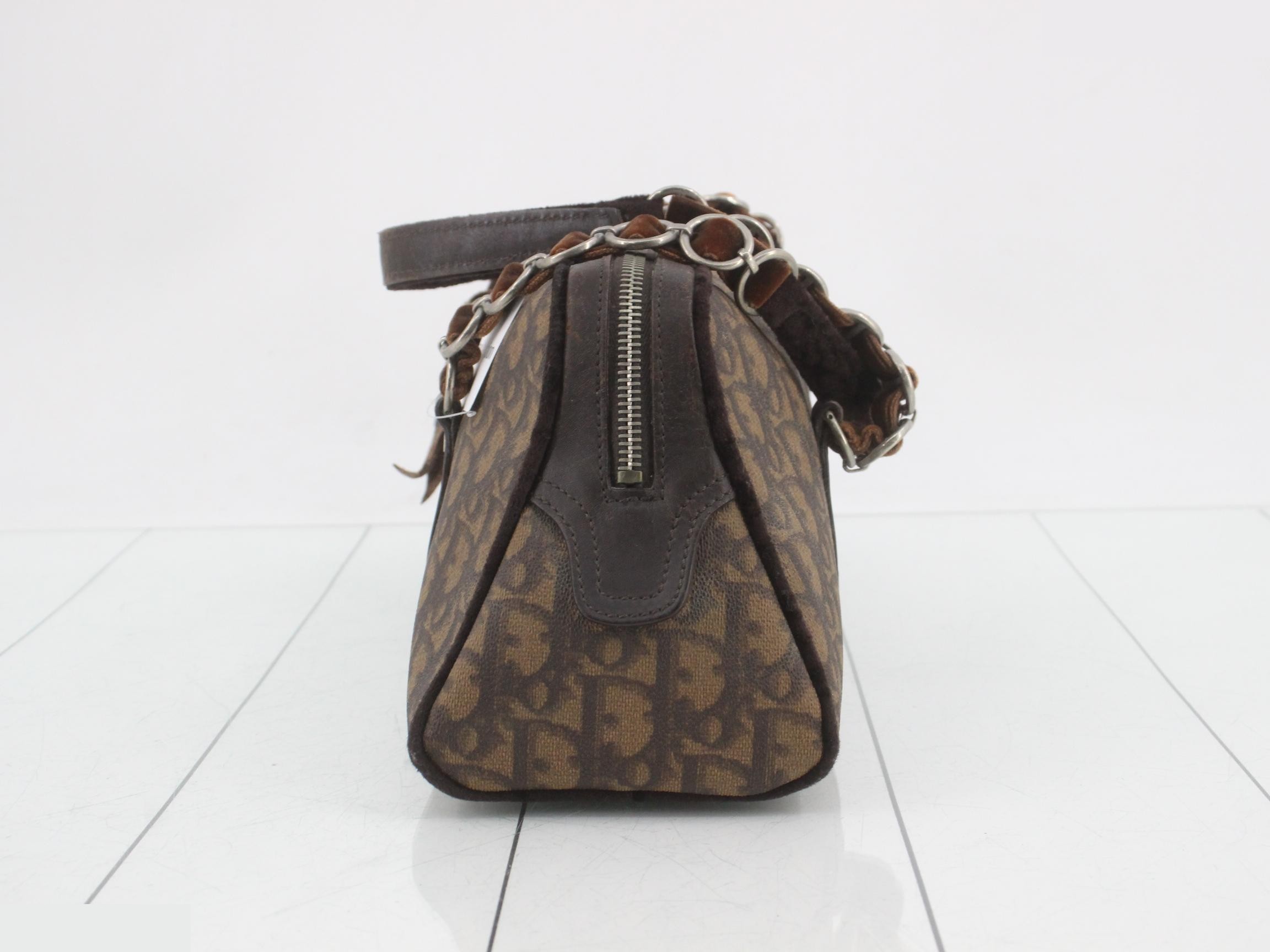 Trotter Romantic Shoulder Bag — view 3