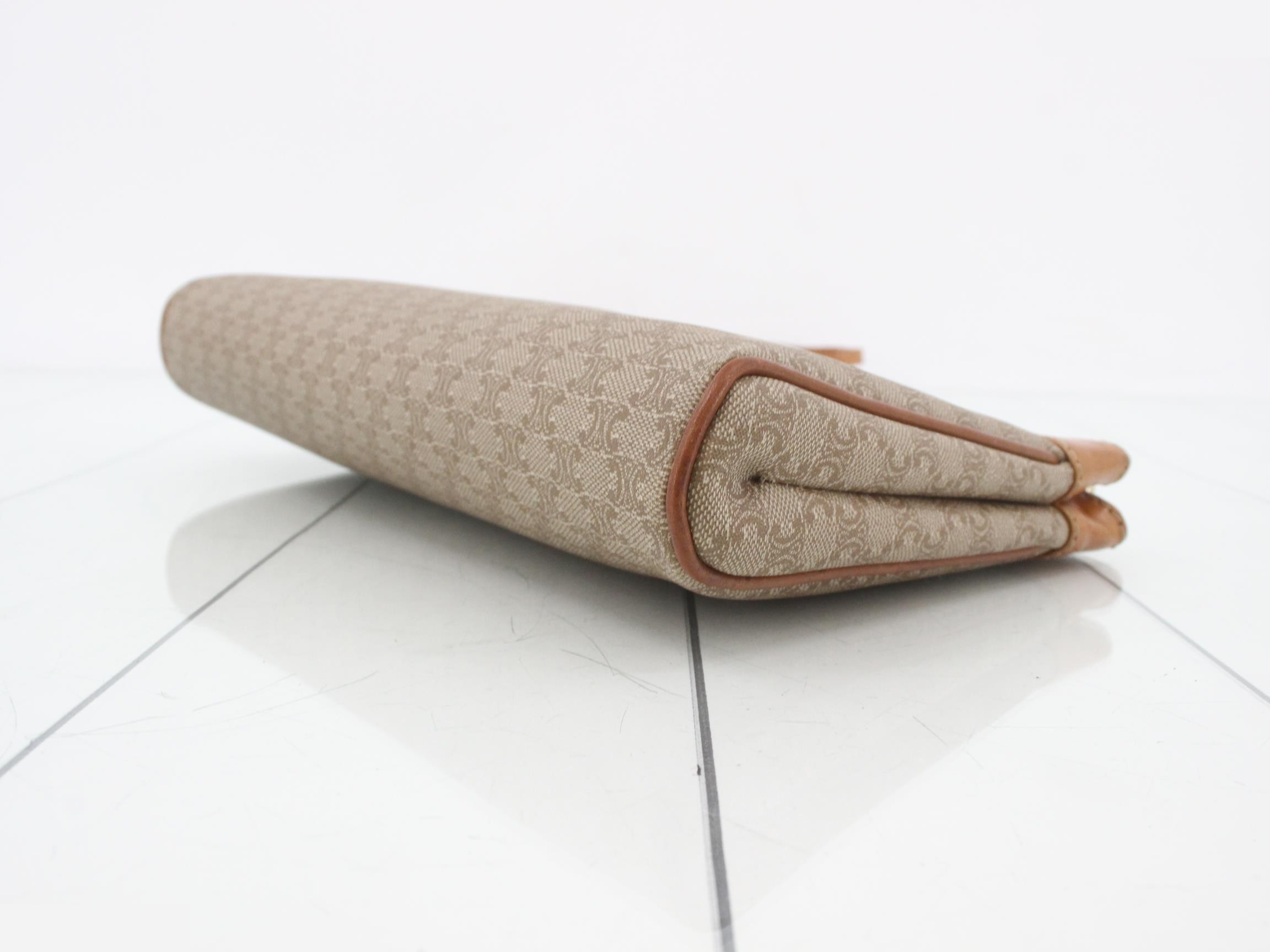 macadam shoulder — view 6
