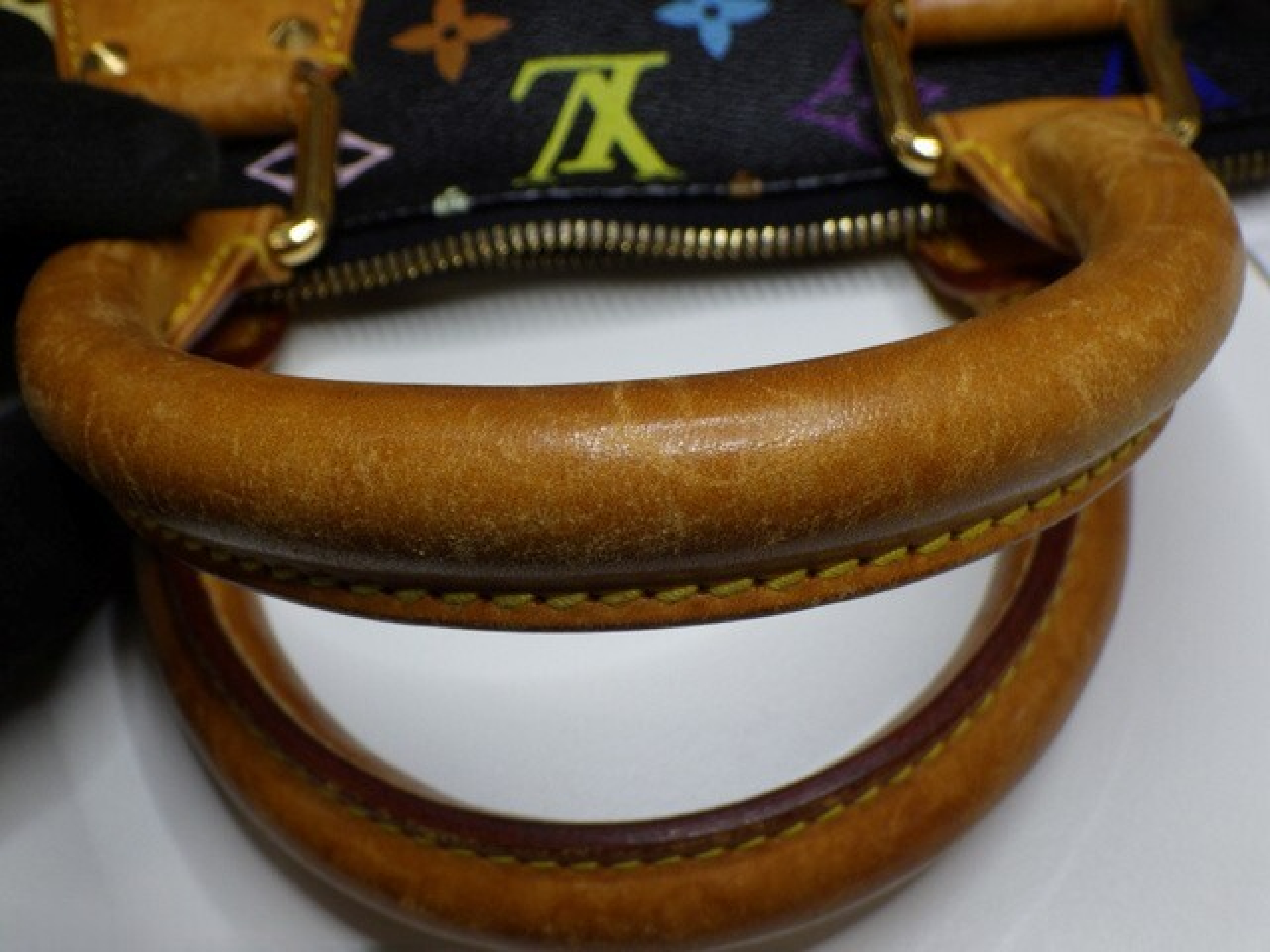Alma Noir Handbag — view 6