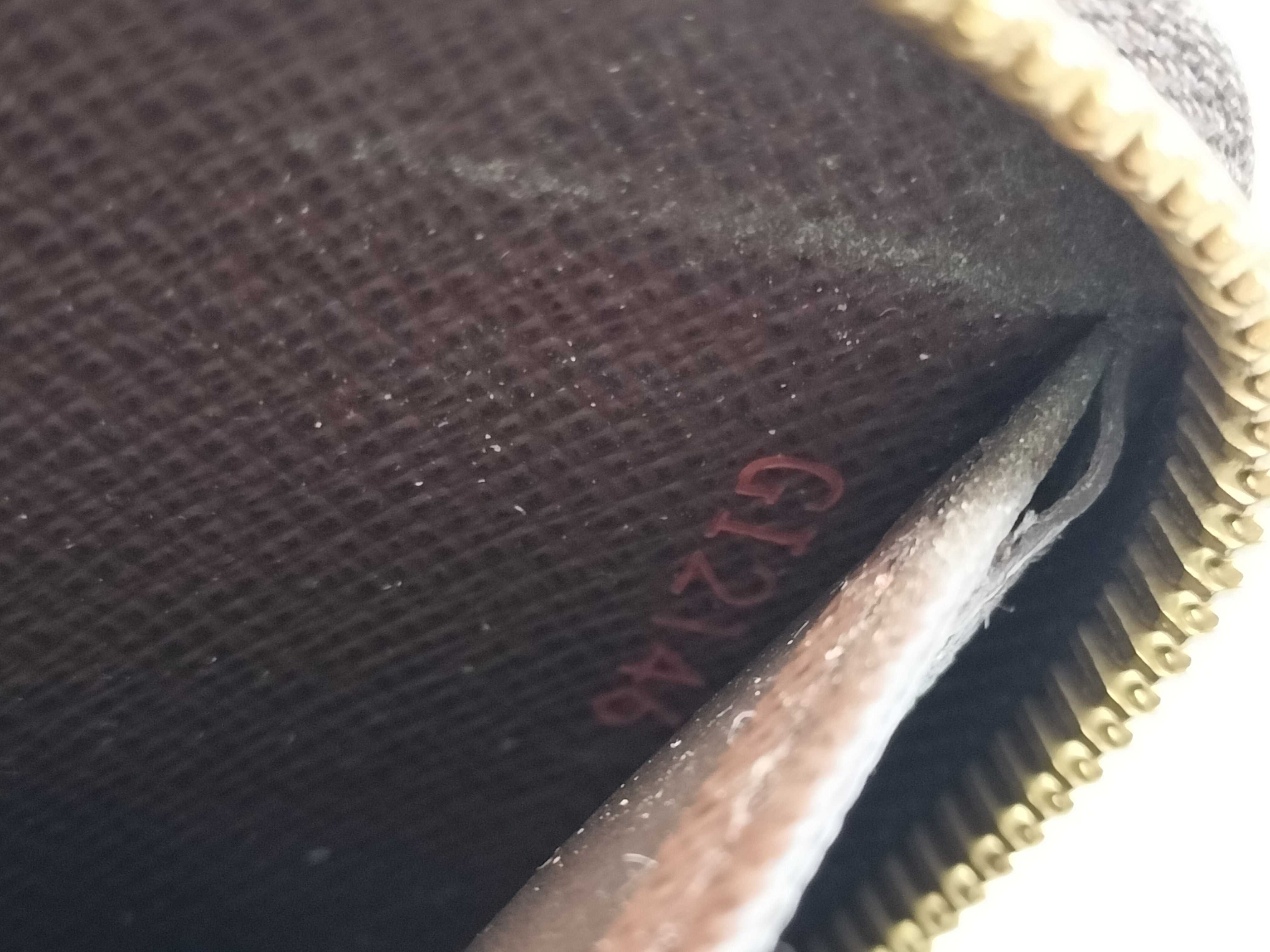 Damier Zippy Wallet — view 14