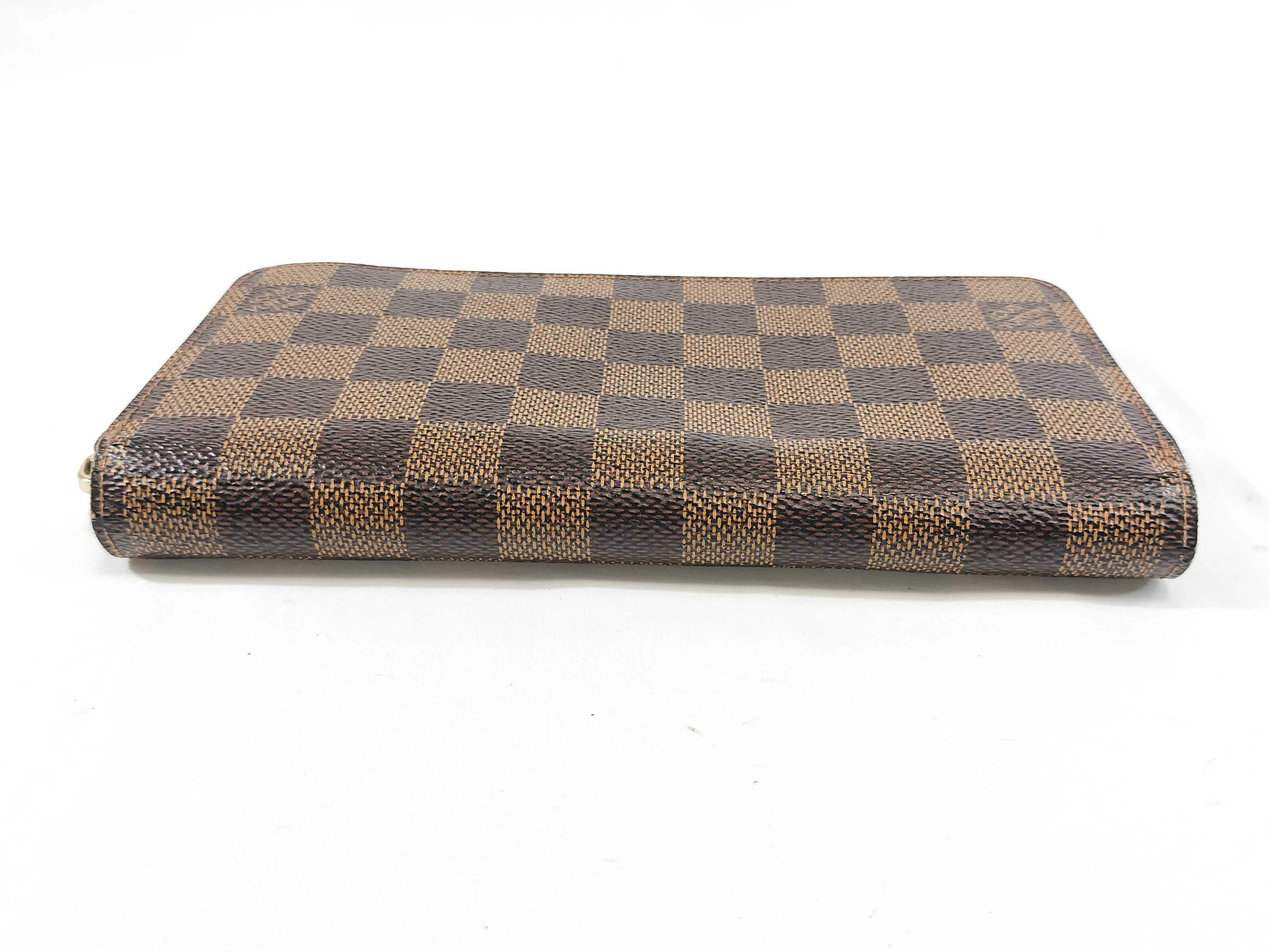 Damier Zippy Wallet — view 4