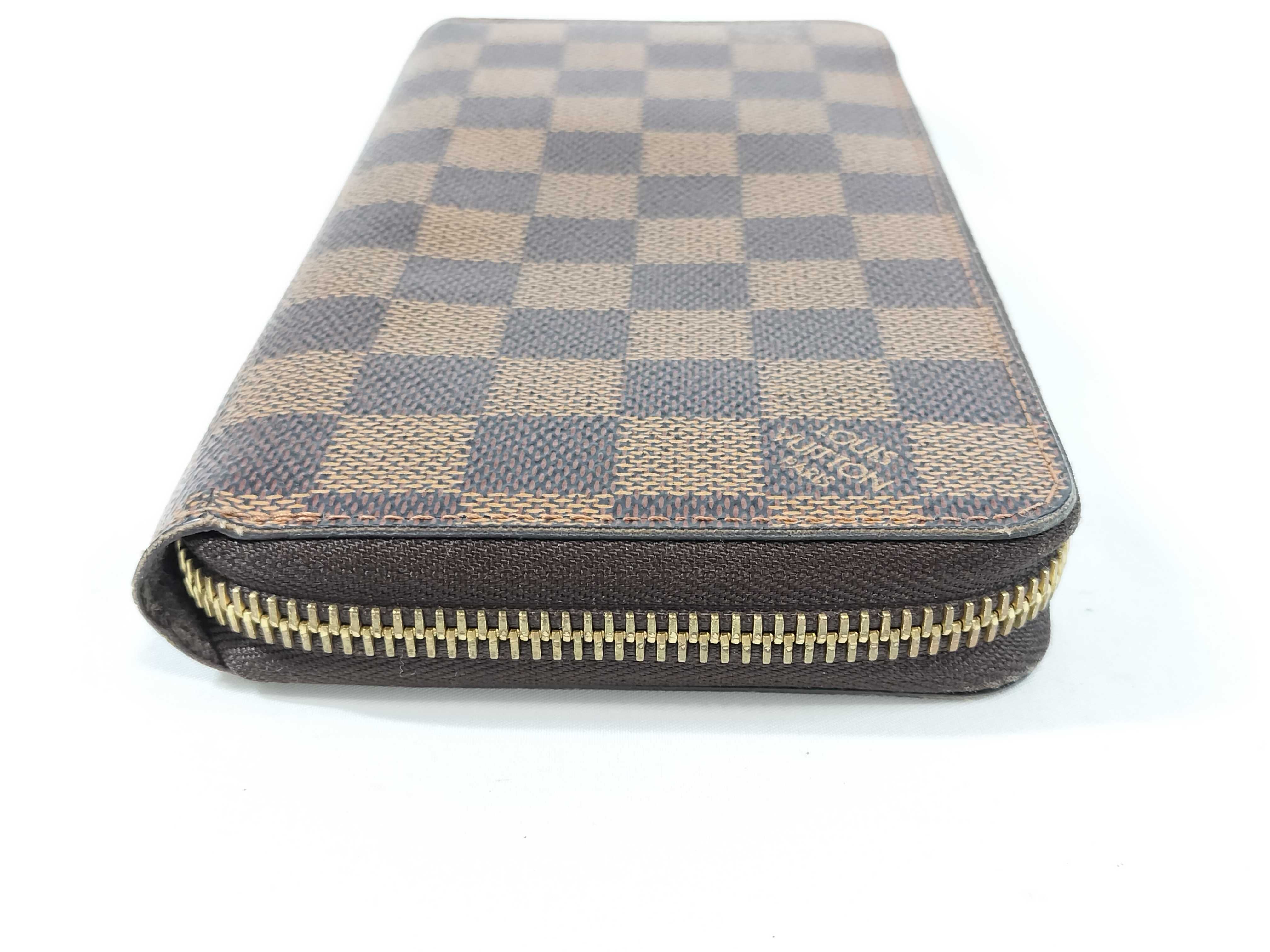 Damier Zippy Wallet — view 5