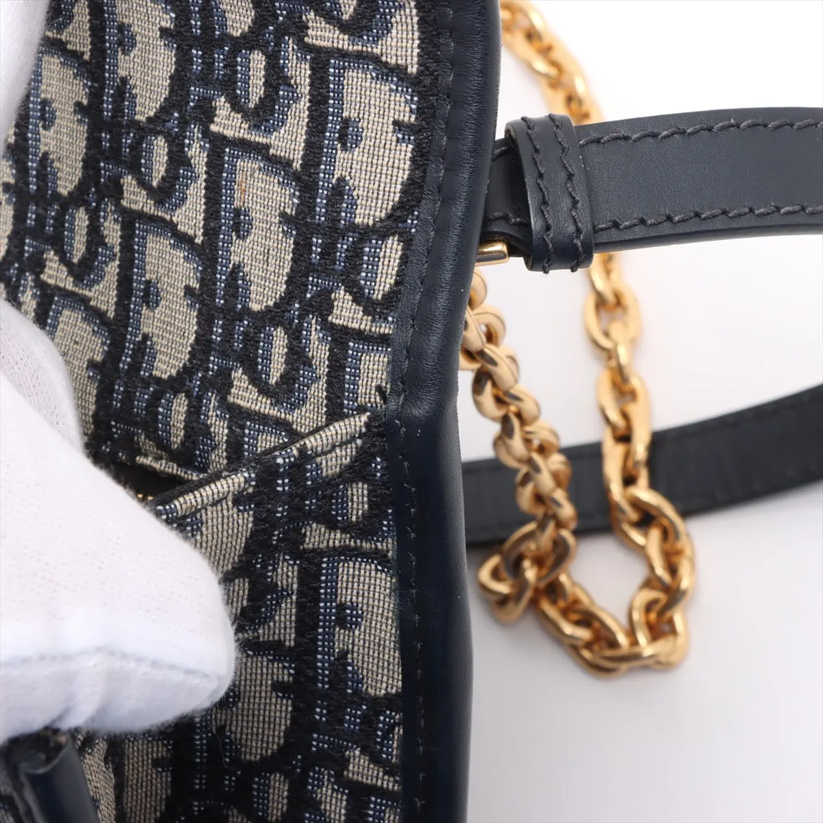 Oblique Montaigne 30 Canvas x Leather Shoulder Bag Navy — view 12