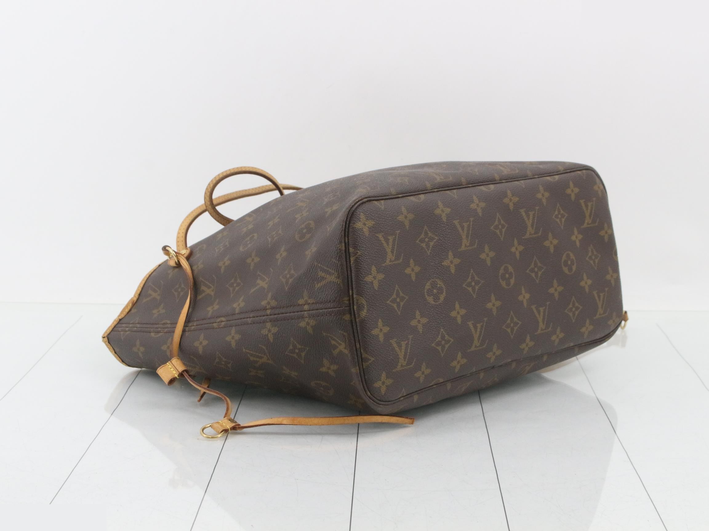 Monogram Neverfull MM Tote Bag — view 5