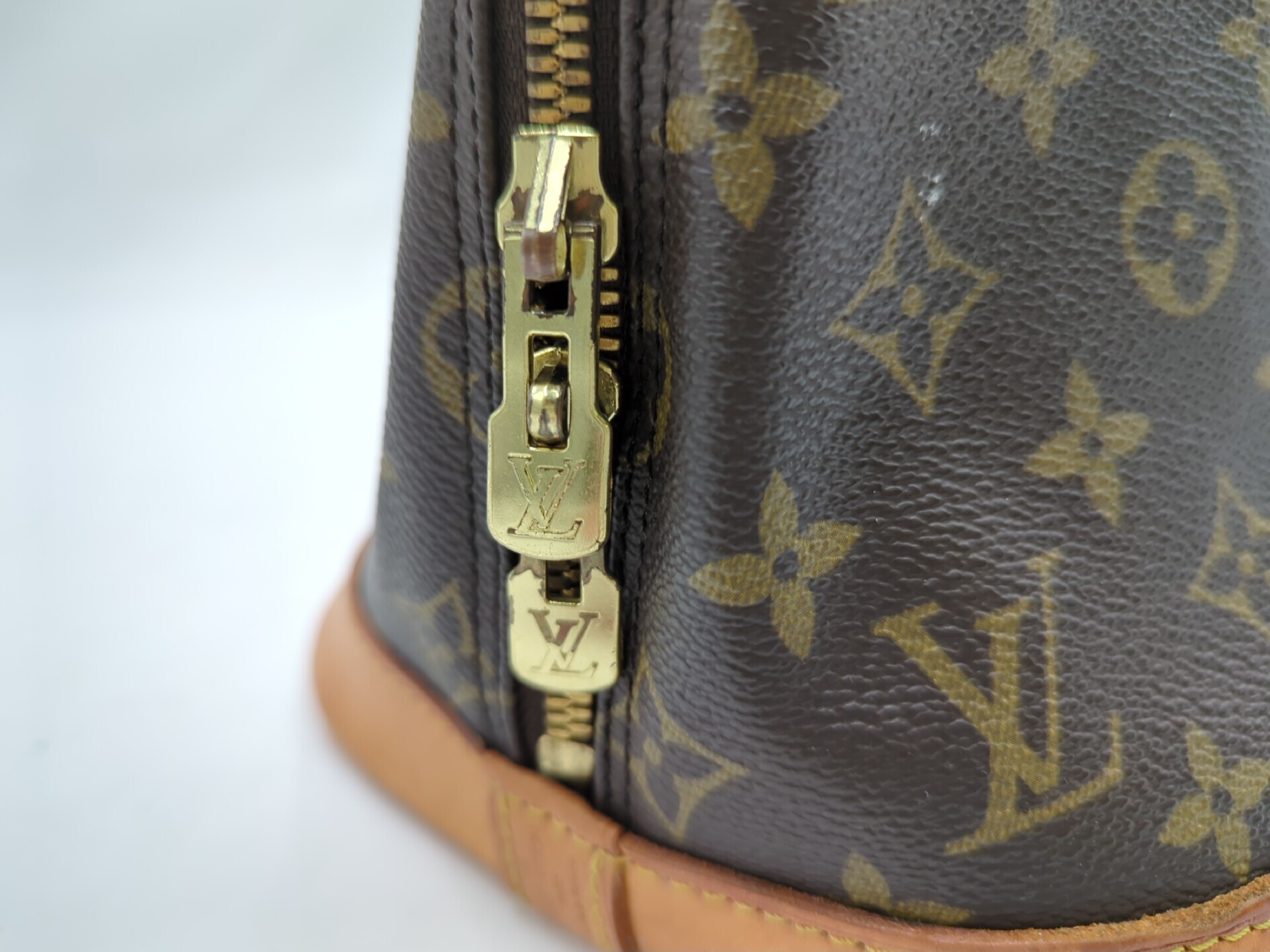 M51130 Monogram Alma PM Handbag — view 9