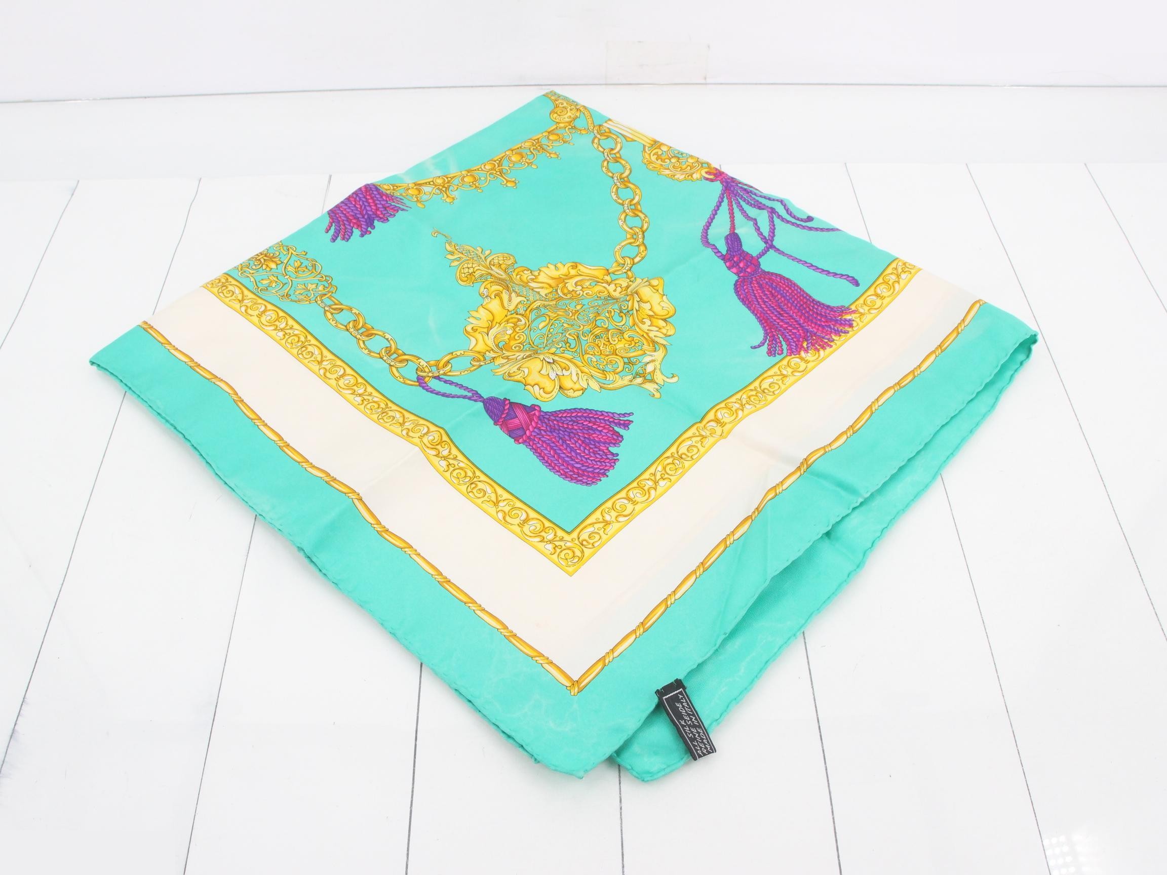 Other lines: Small items, accessories, scarves — view 2