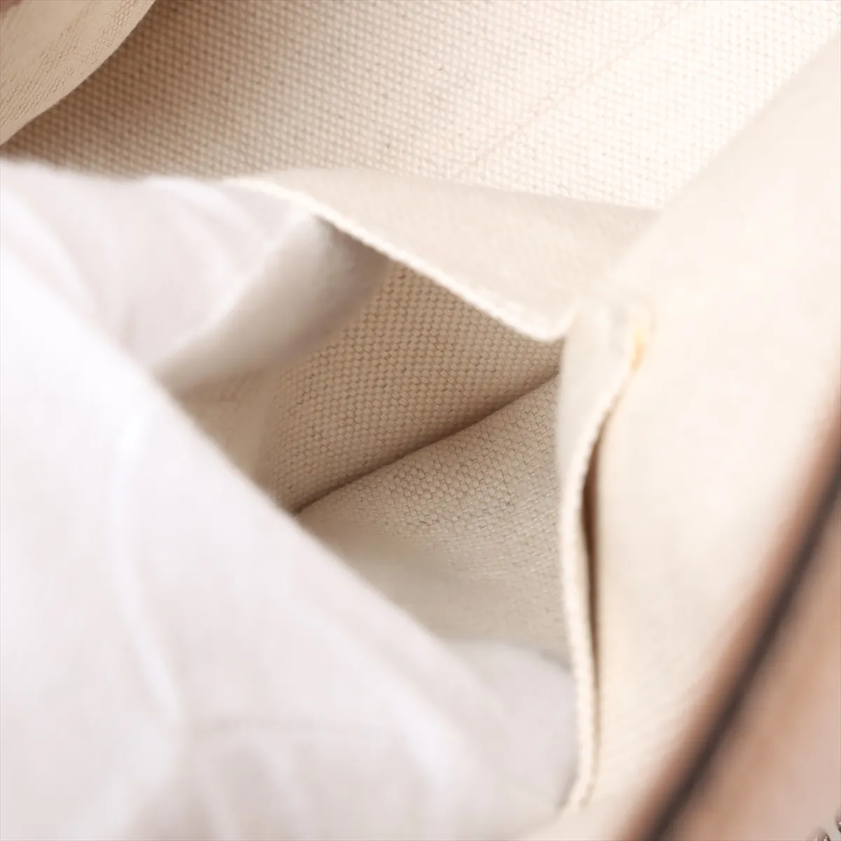 Soho Leather Chain Tote Bag, Beige Poodle, 536196 (Outlet) — view 10