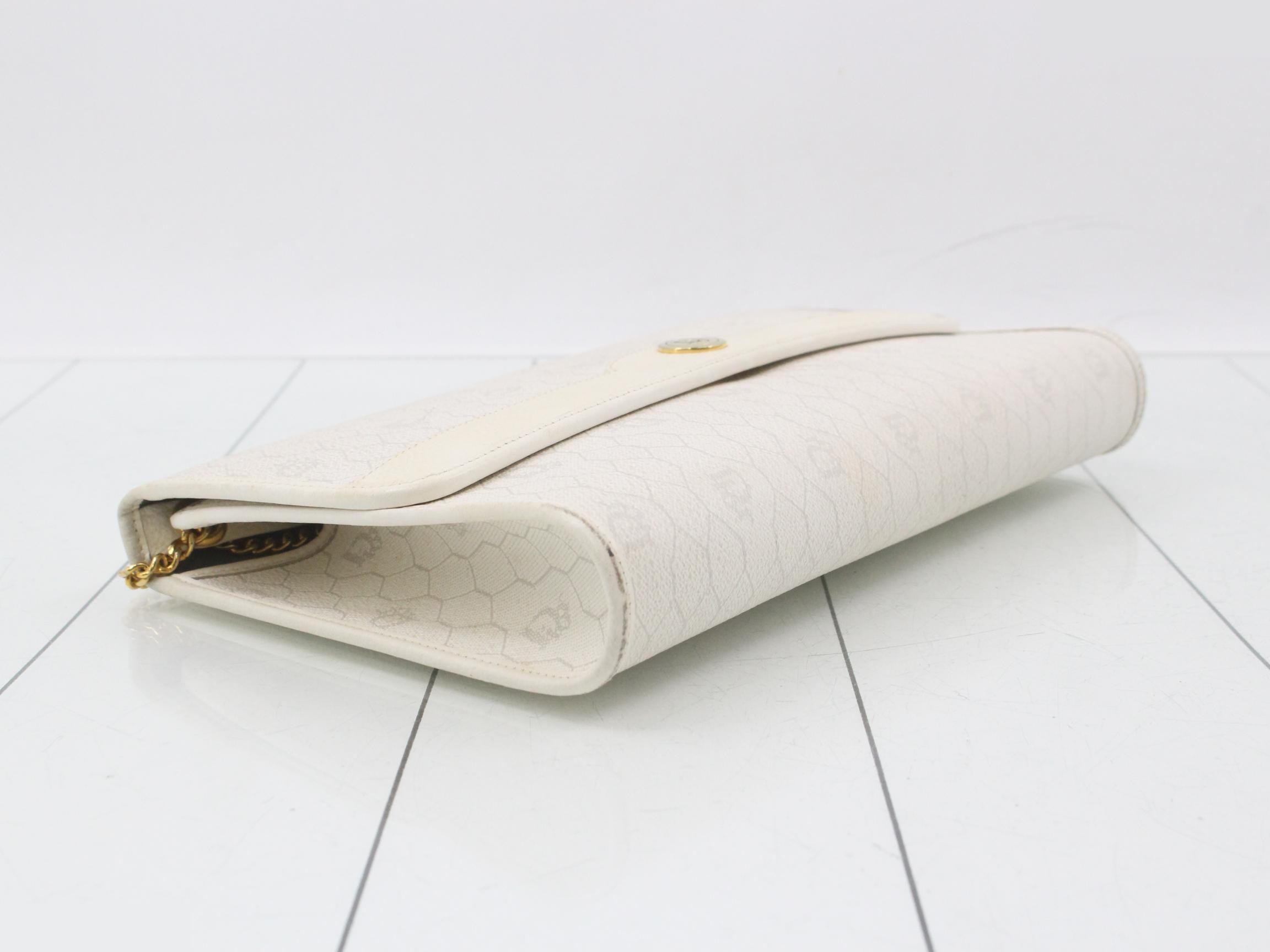 Other lines: Bags - Chain shoulder bag - Honeycomb pattern - White — view 5