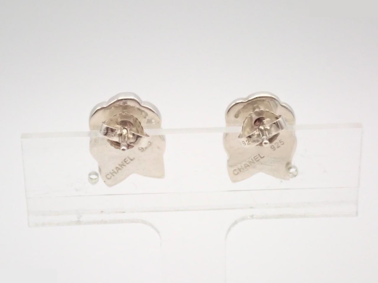 earrings, 925 sterling silver, 6.6g, camellia design, 1.5cm in height. — view 2