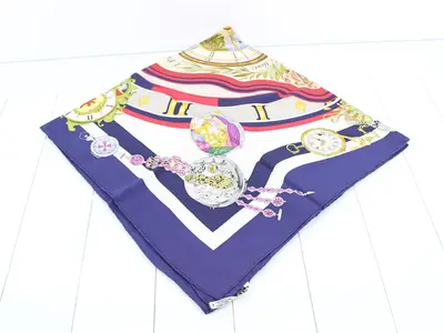 Carre 90 Scarf
