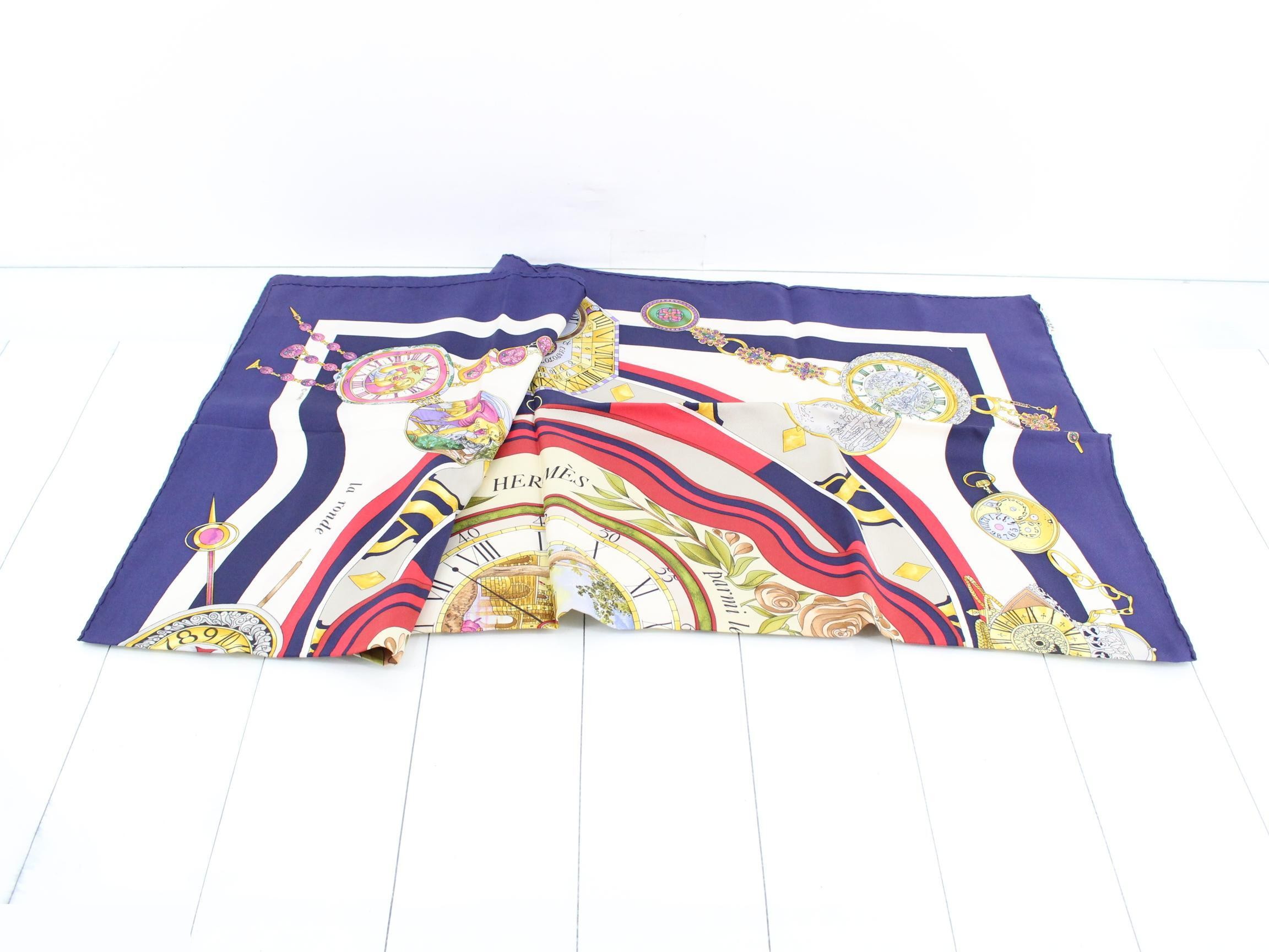 Carre 90 Scarf — view 3
