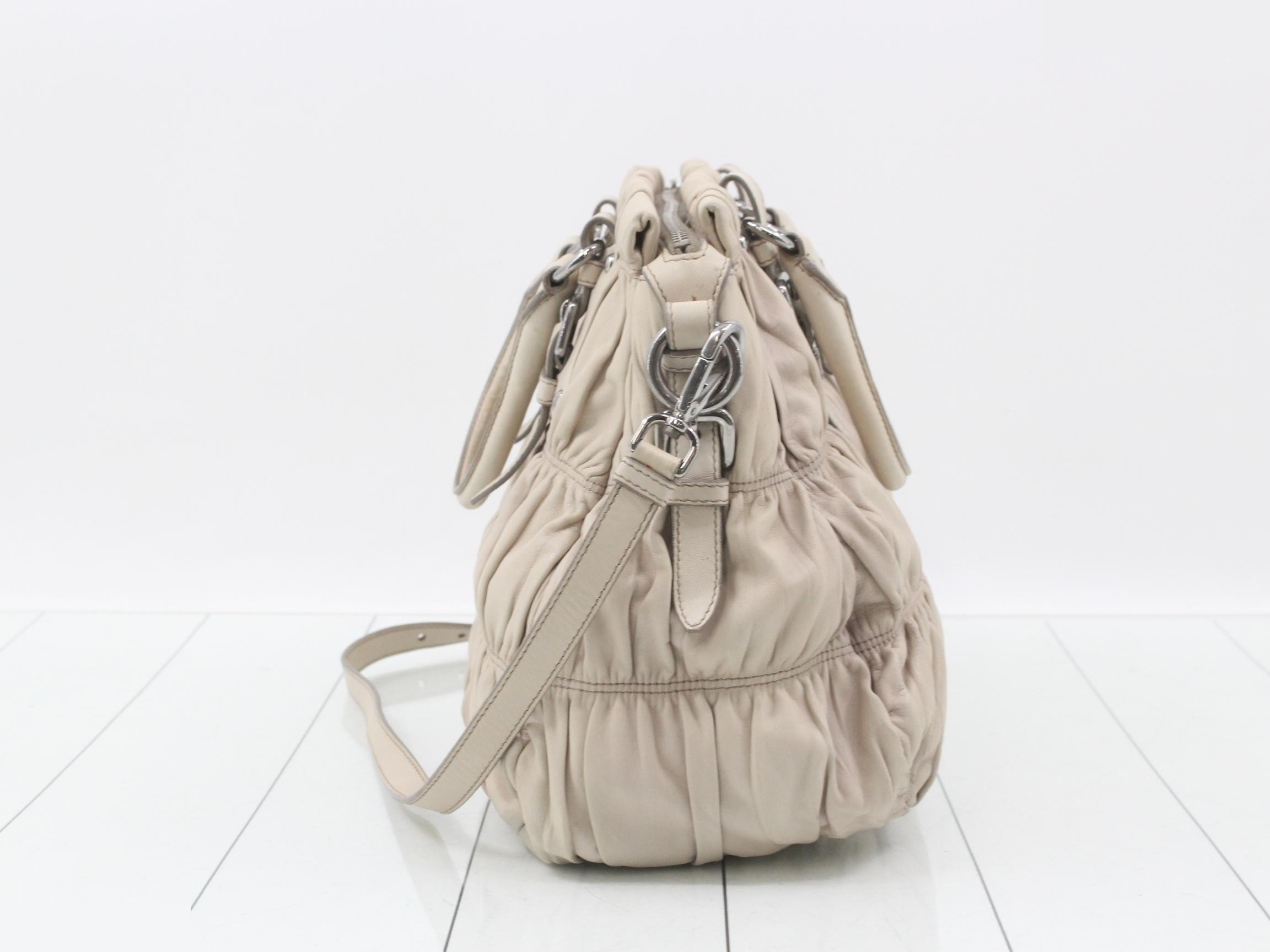 Leather 2-way handbag, beige, silver hardware, with shoulder strap. — view 3