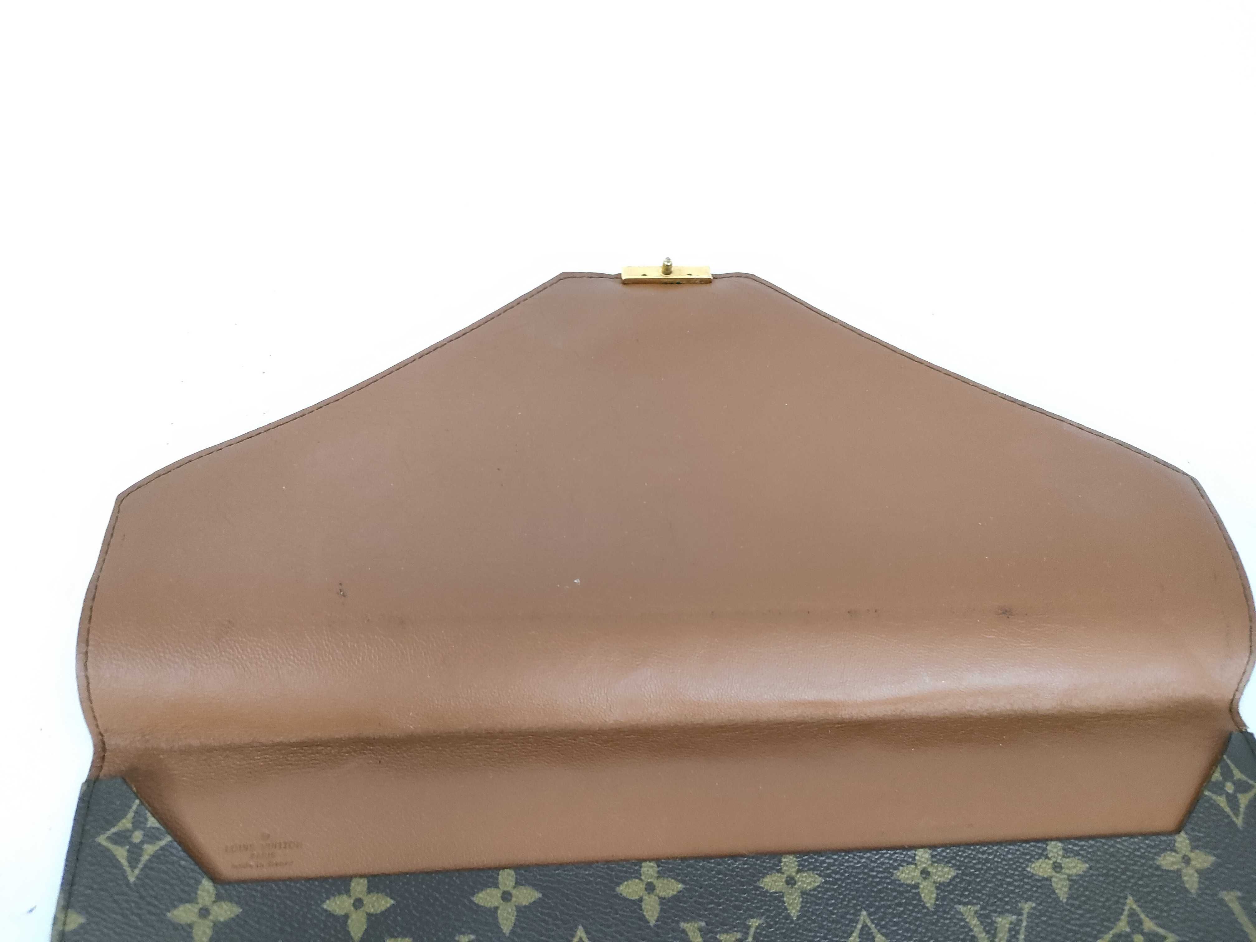 Monogram Vuitton Pochette Plate M53525 841 Clutch Bag — view 5