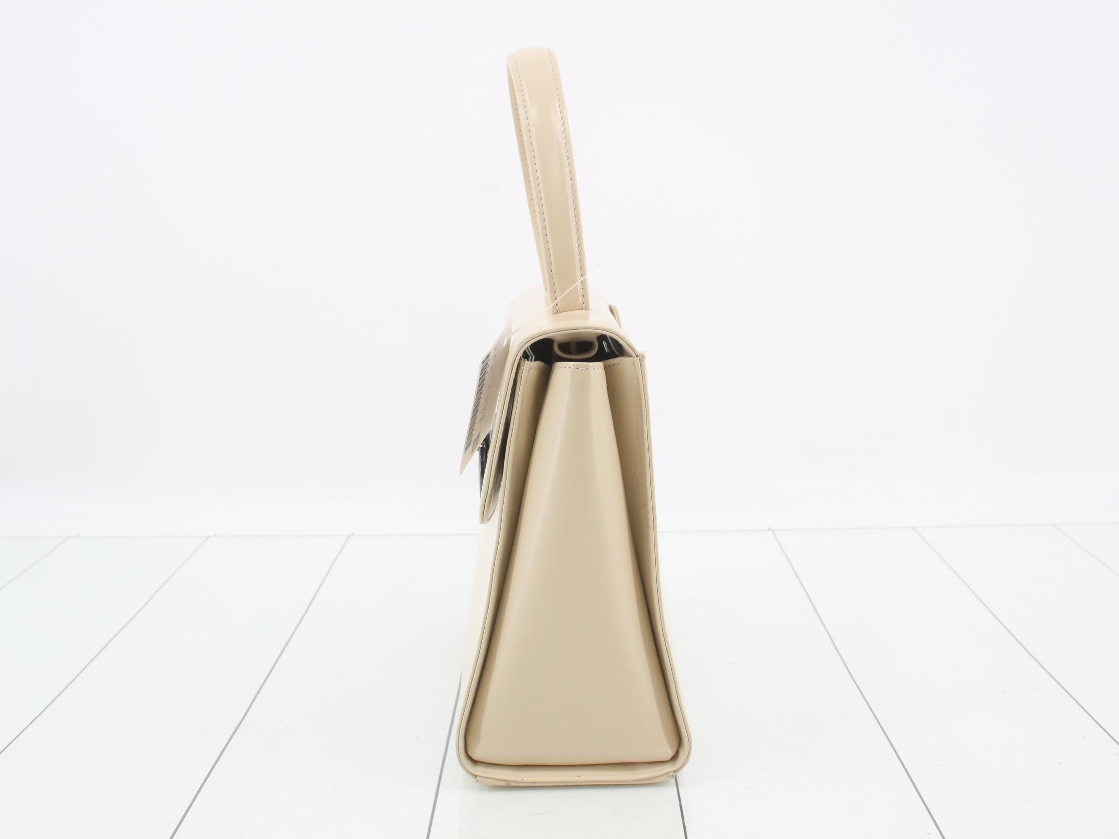 handbag — view 3