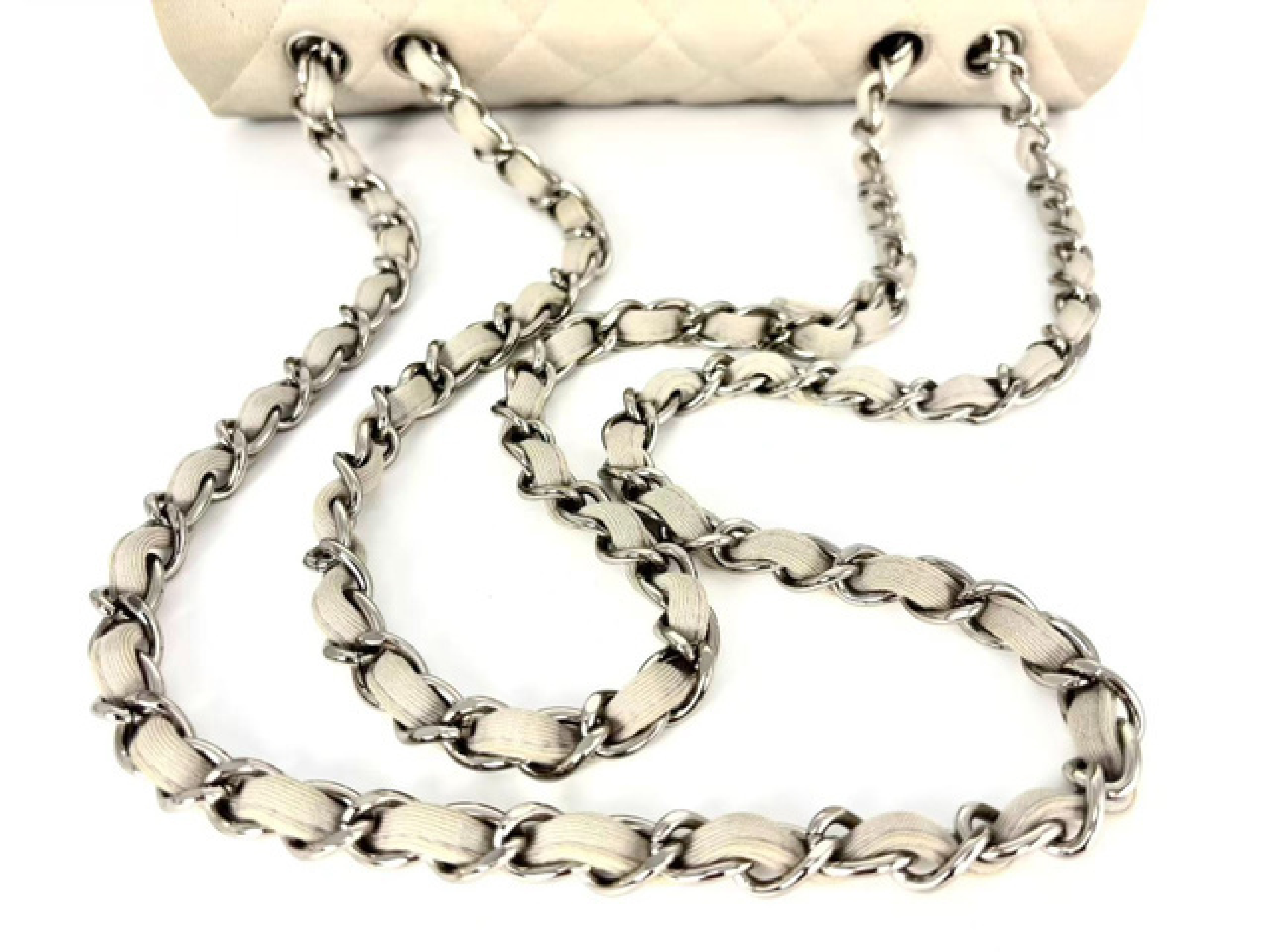 Large Matelassé 30, with original seal, serial number in the 13 range, double chain shoulder bag. — view 11