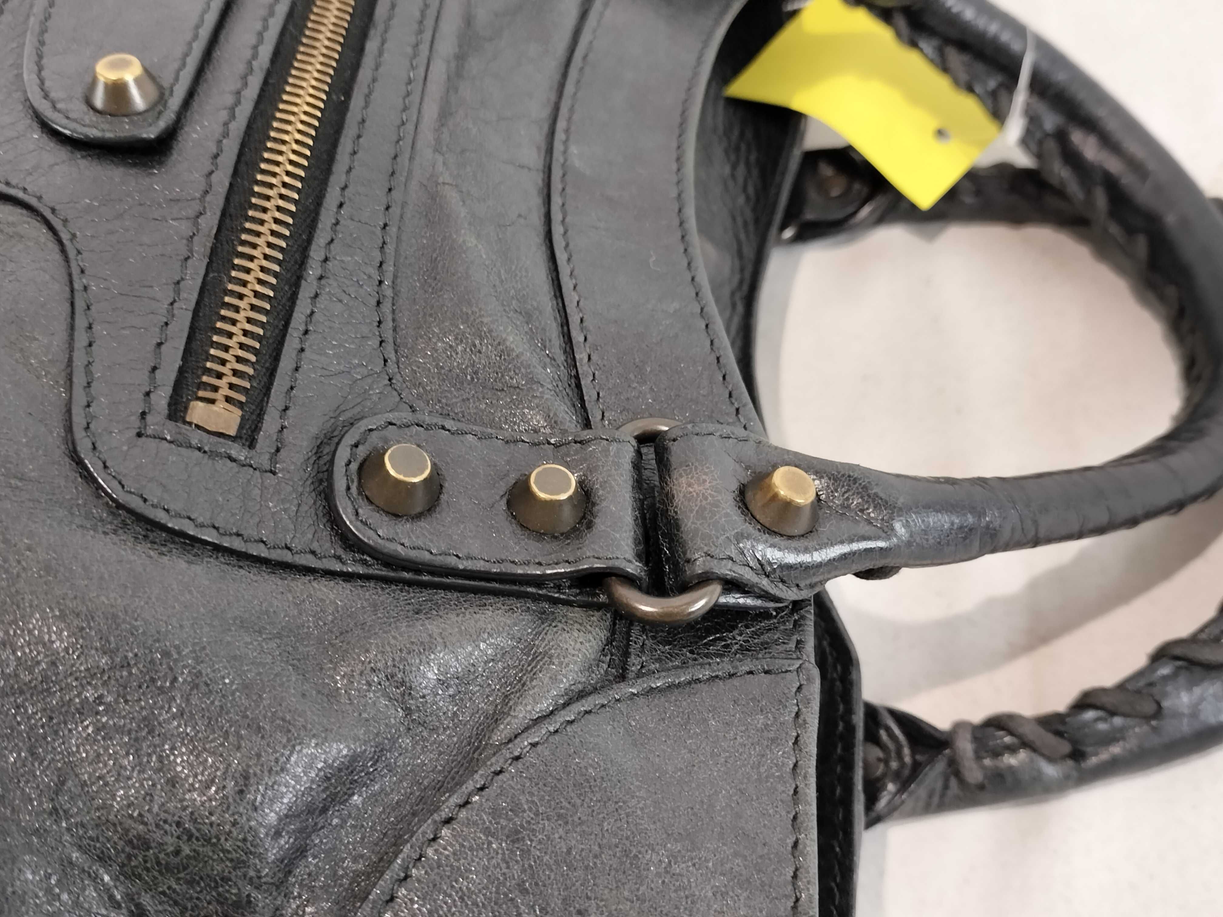 Classic Velo Medium 2-Way Handbag — view 5