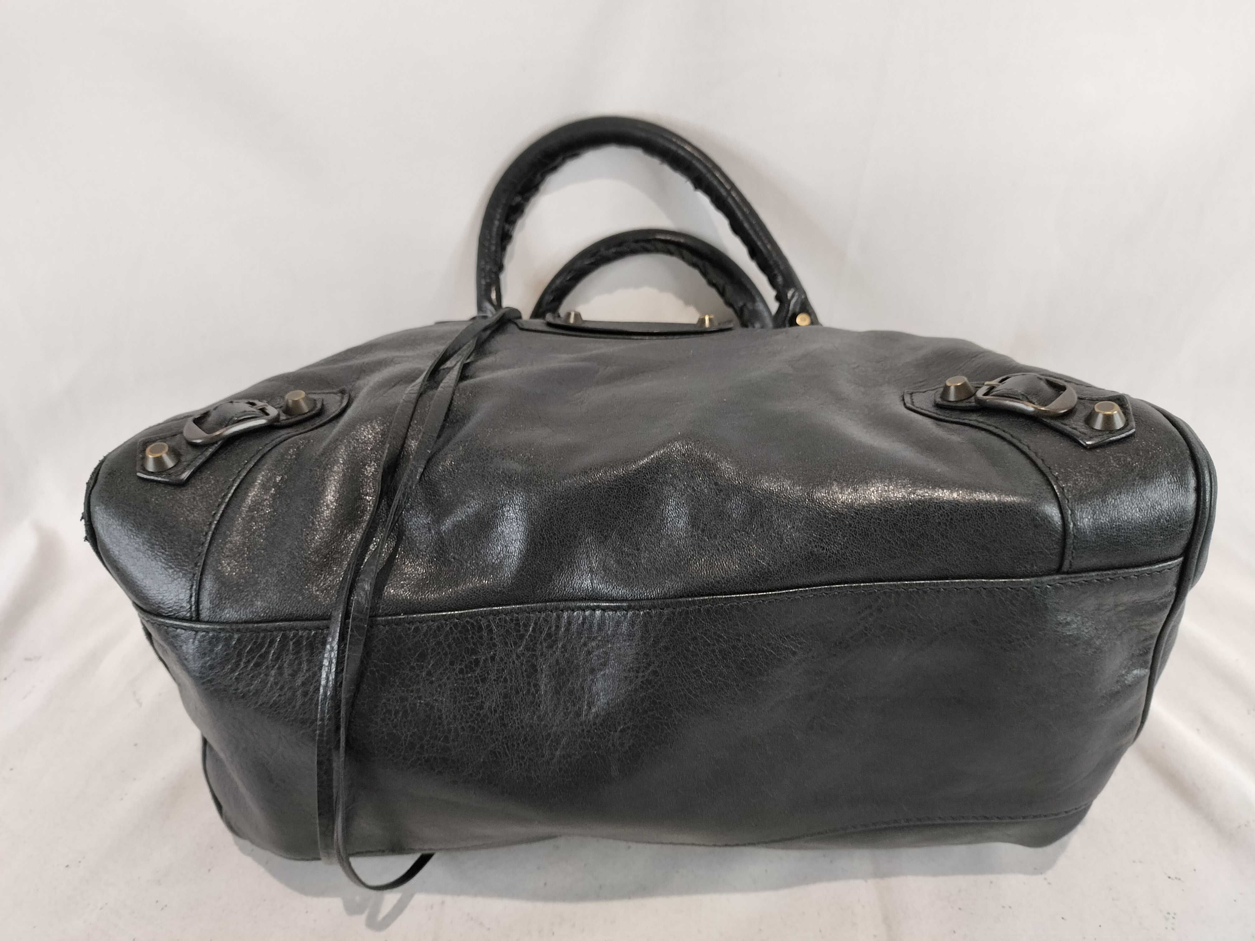 Classic Velo Medium 2-Way Handbag — view 7