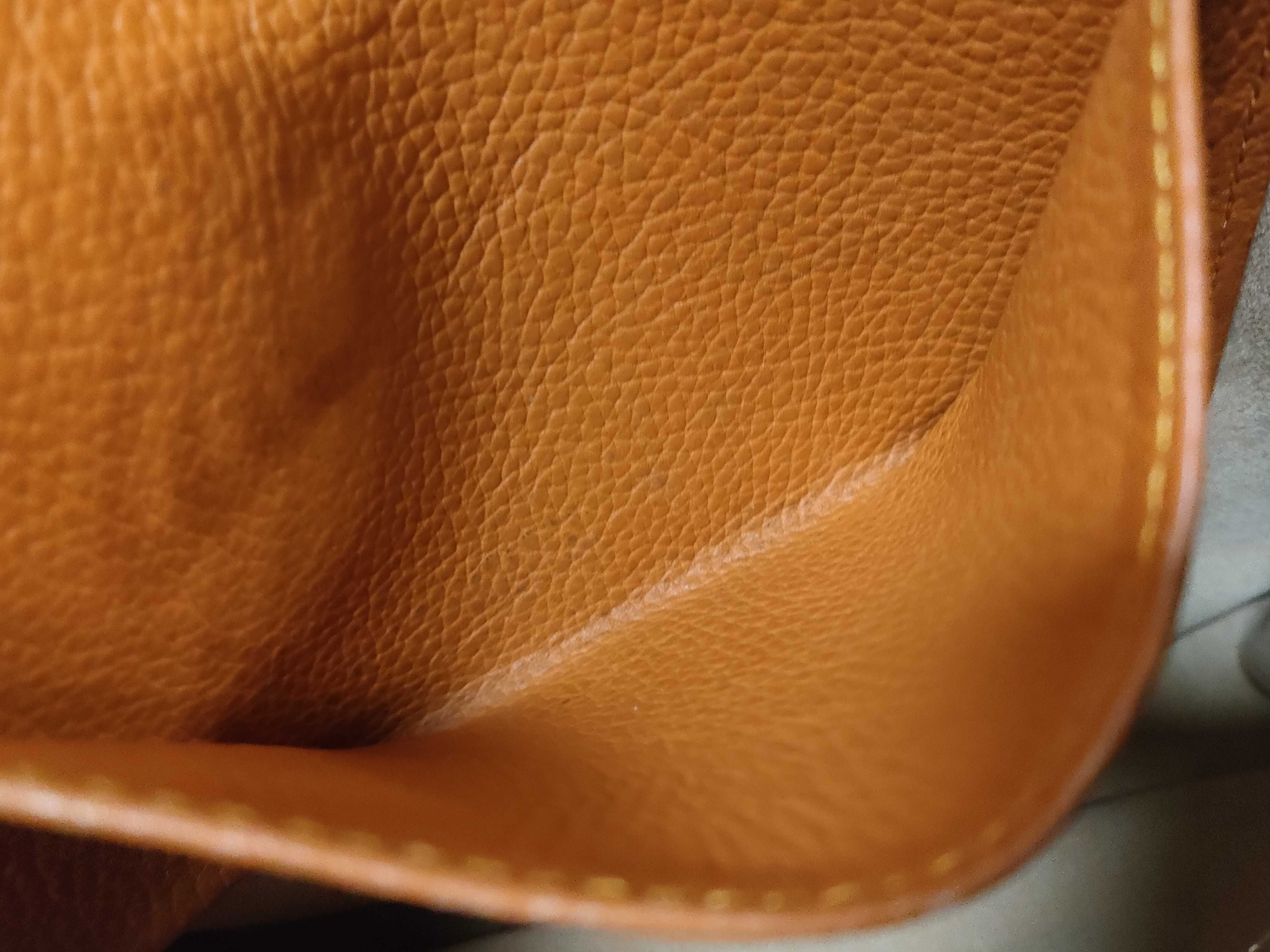 Evelyne PM Taurillon Shoulder Bag — view 9