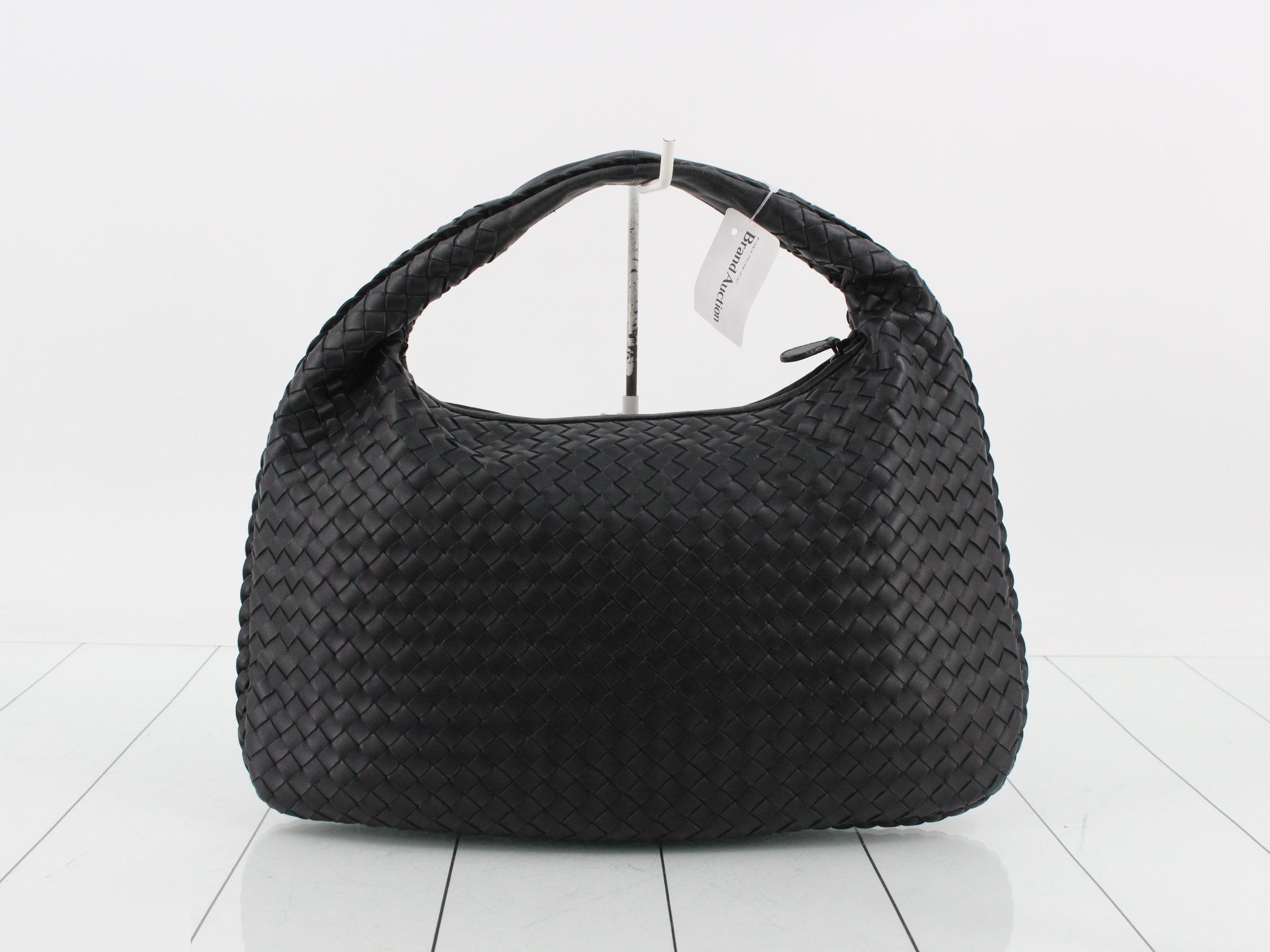 Intrecciato (bag) - Hobo handbag, black — view 2