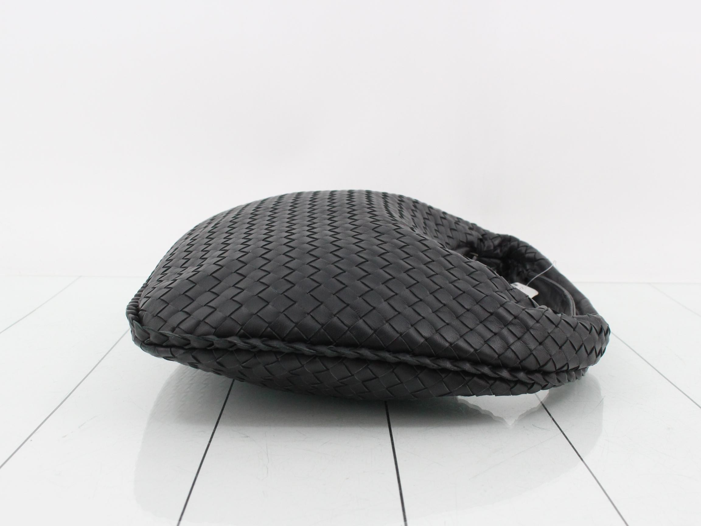 Intrecciato (bag) - Hobo handbag, black — view 3