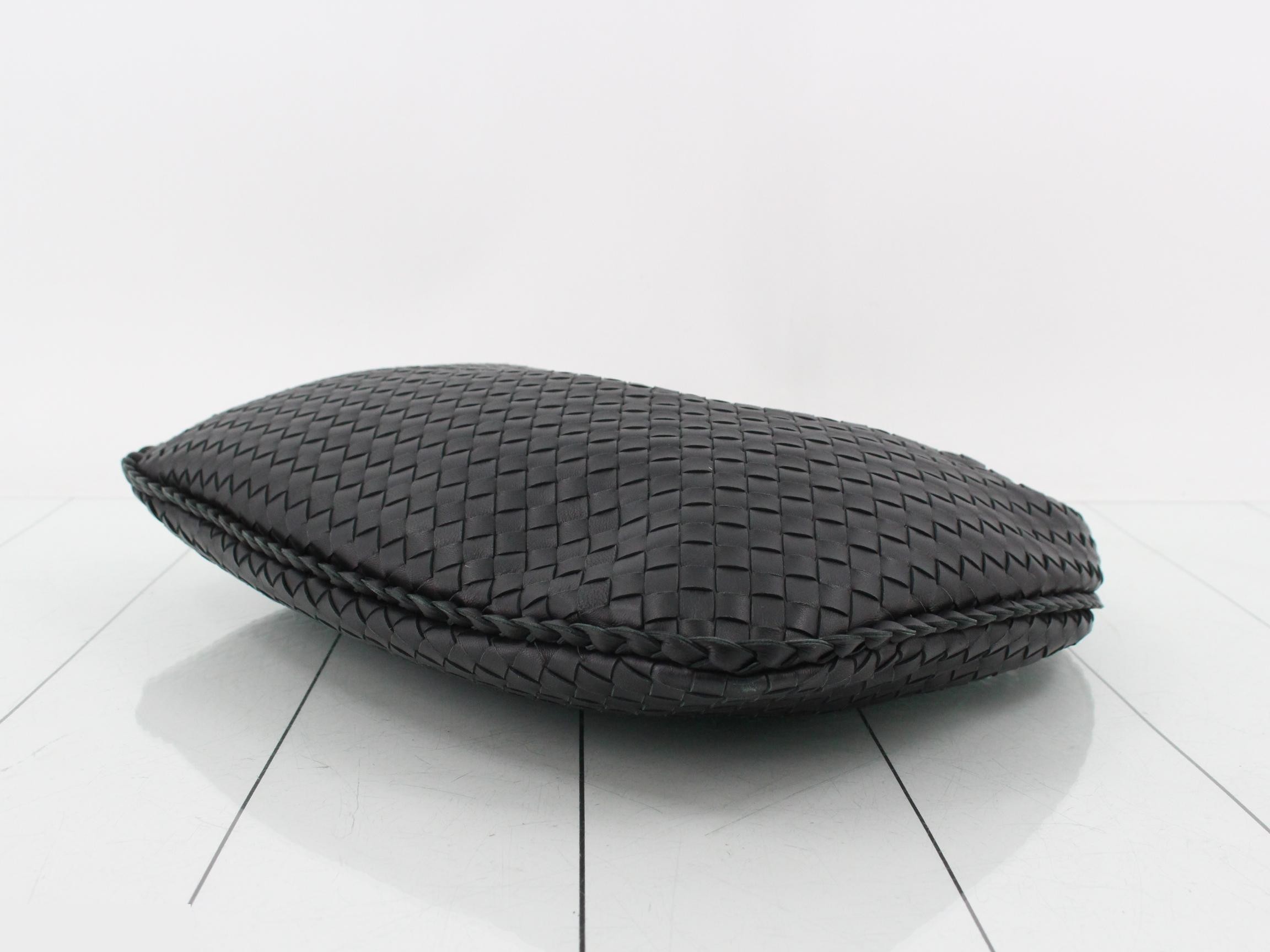 Intrecciato (bag) - Hobo handbag, black — view 6