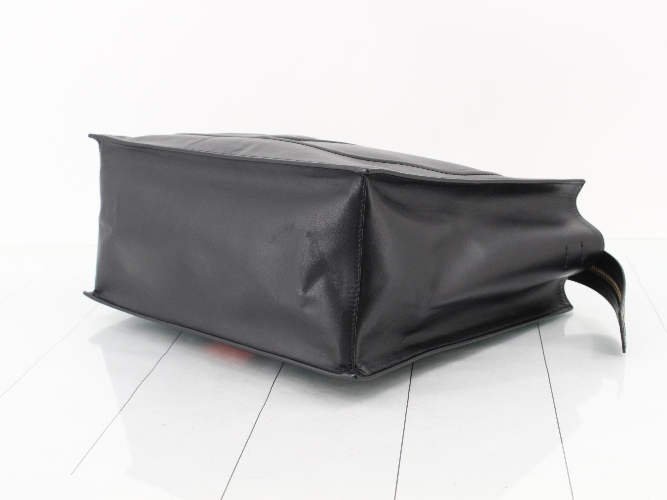 T Logo Walk Calfskin Shopping Bag — view 6