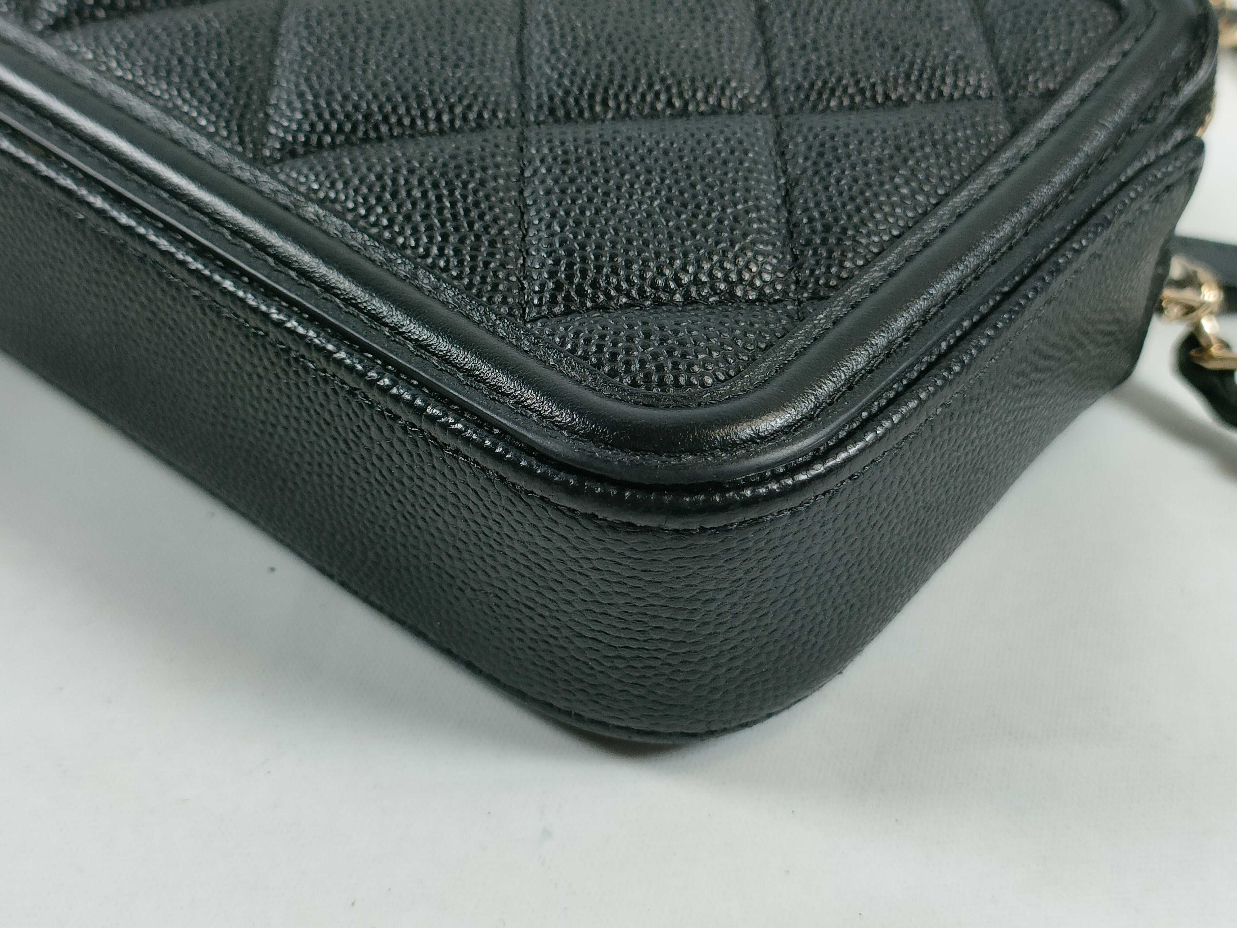 Caviar Skin CC Filigree Chain Wallet Shoulder Bag — view 14