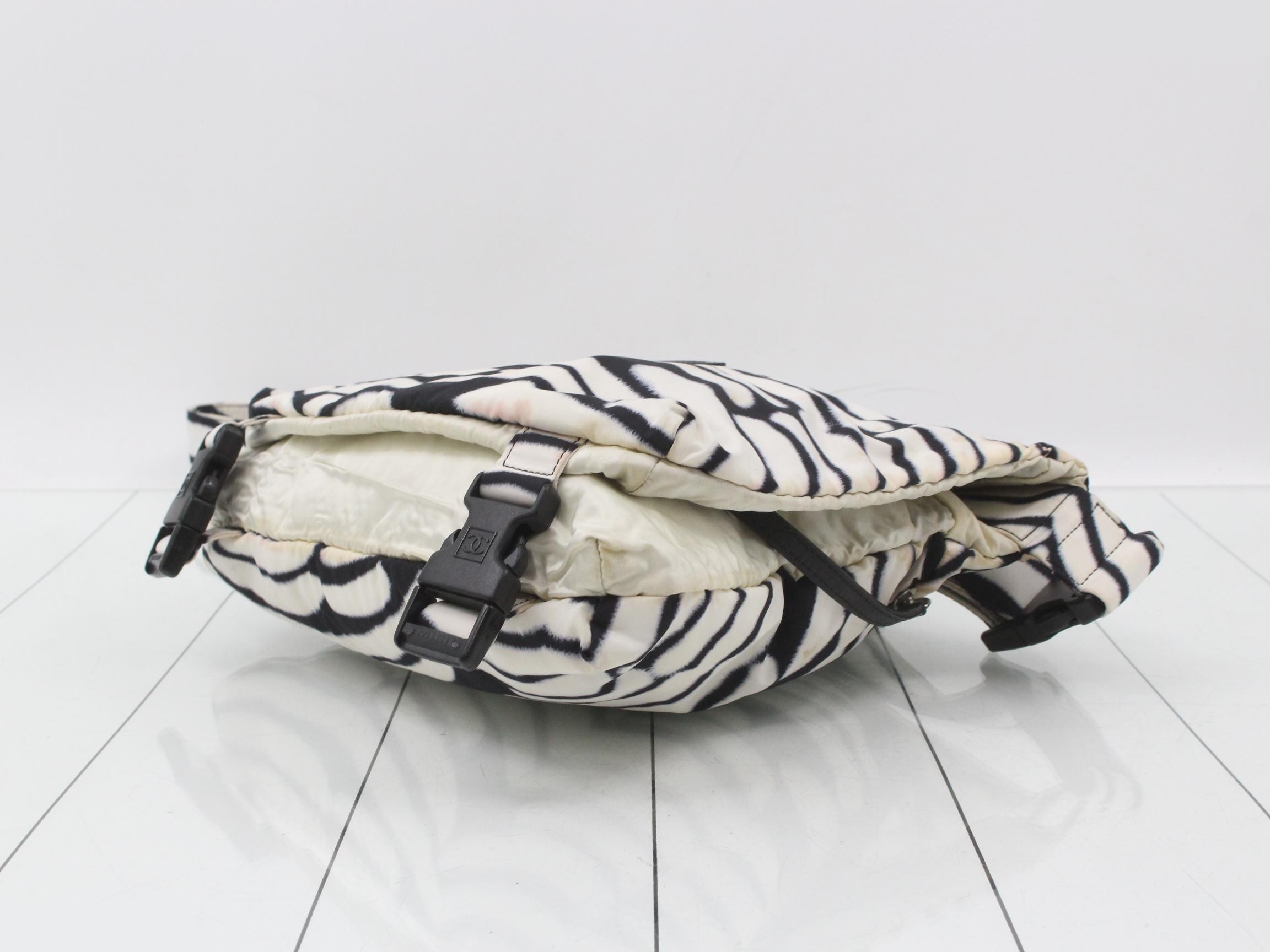 Sports line (bags) - Shoulder bag, reversible, zebra pattern, Coco mark — view 6